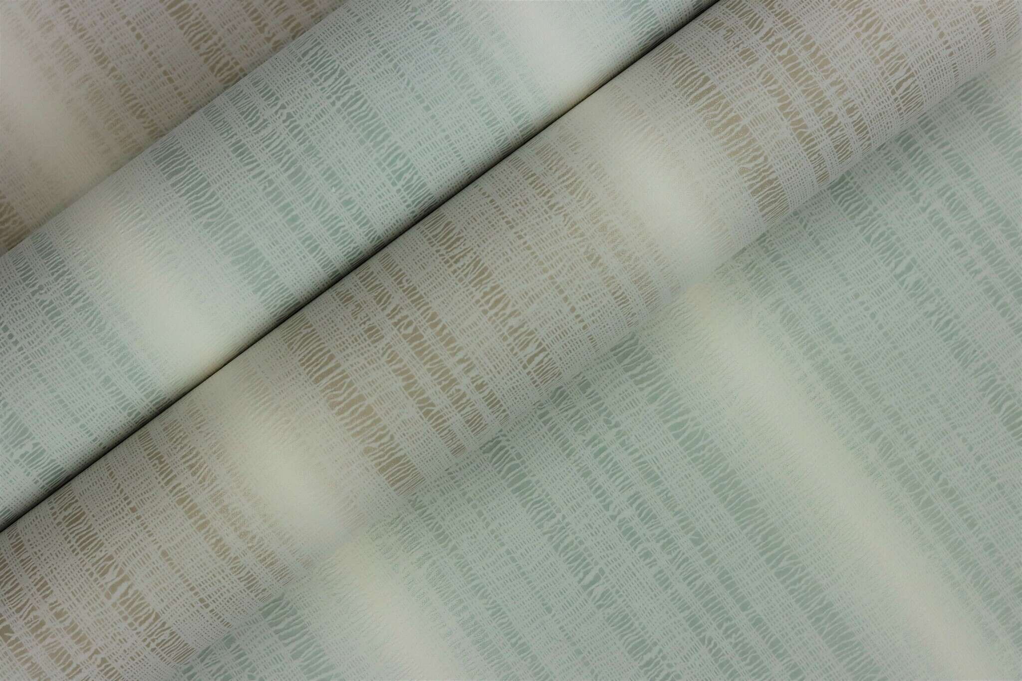 10-652116 Detailaufnahmen 1 Image détaillée de Papier peint à rayures fines et texture linéaire