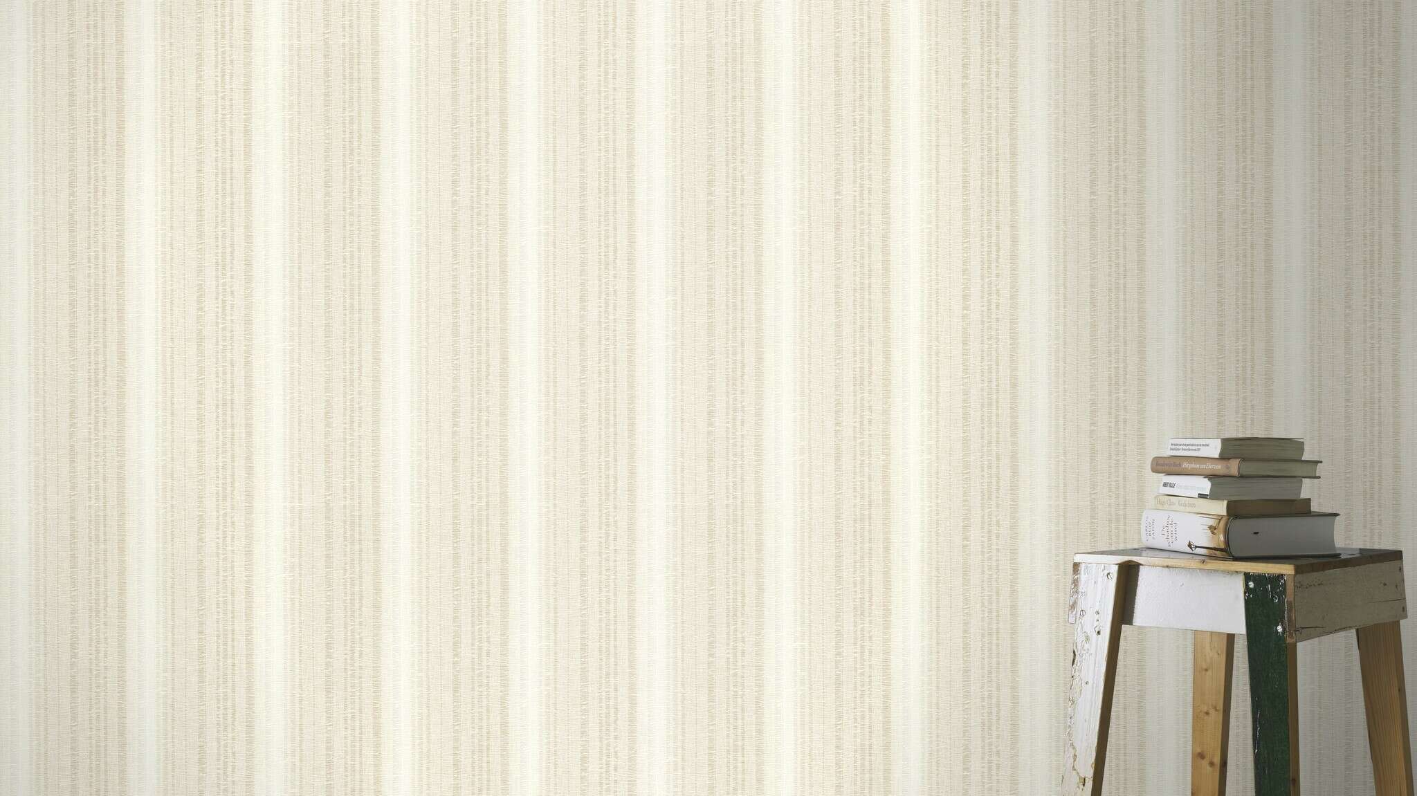 10-652116 Raumsituationen 1 Room with Wallpaper with narrow stripes and a line texture