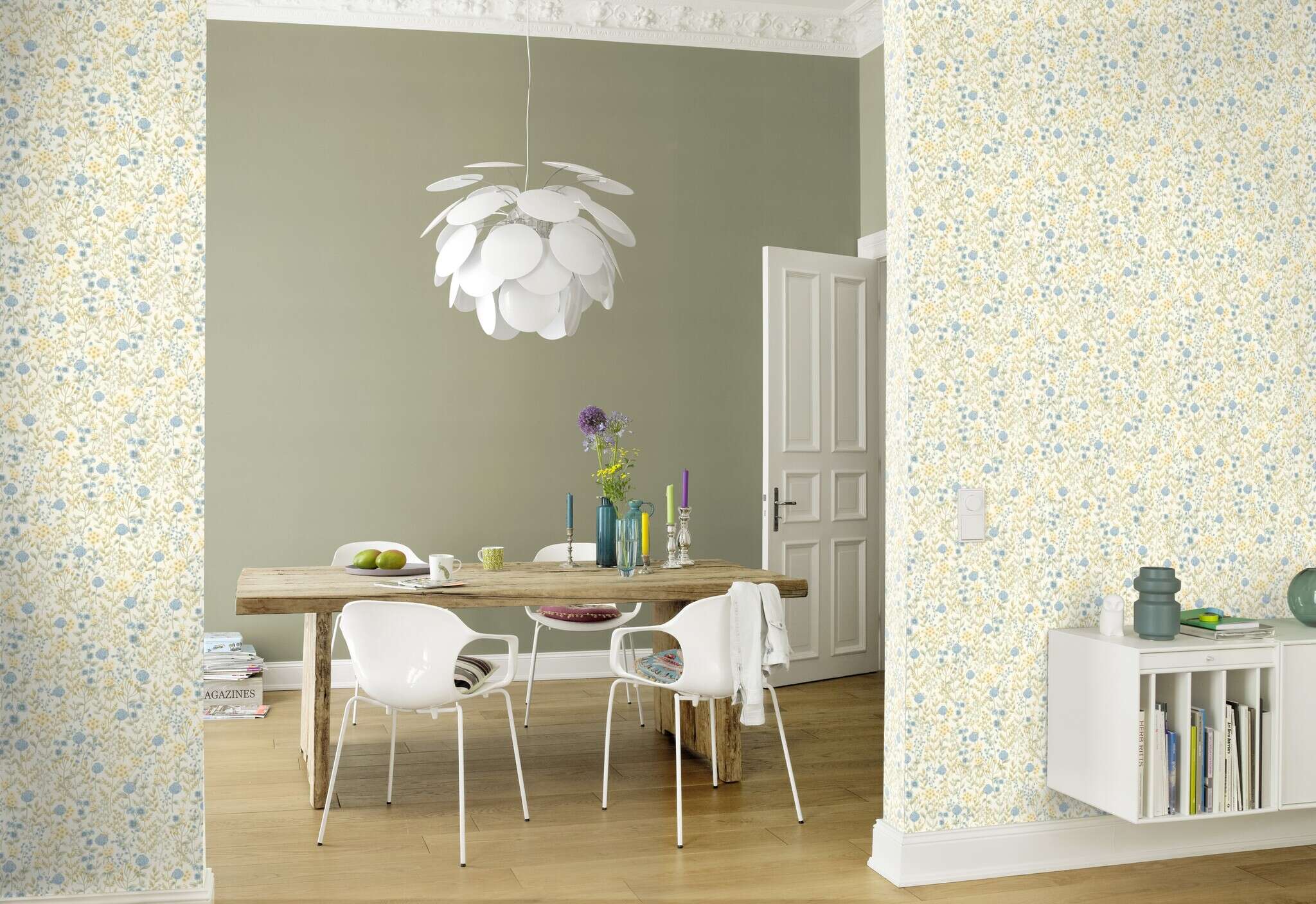 10-793710 Raumsituationen 4 Vliestapete Blumen in Gelb und Blau - 793710