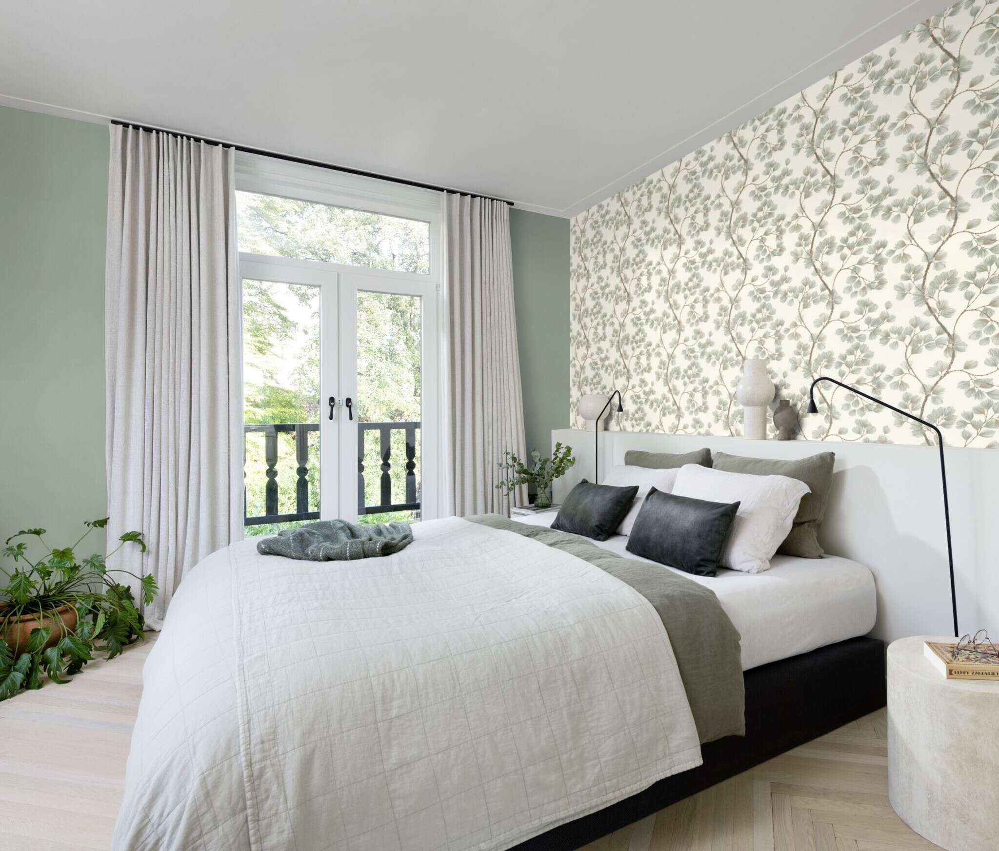 10-690743 Raumsituationen 5 Une chambre avec Papier peint uni avec une texture textile
