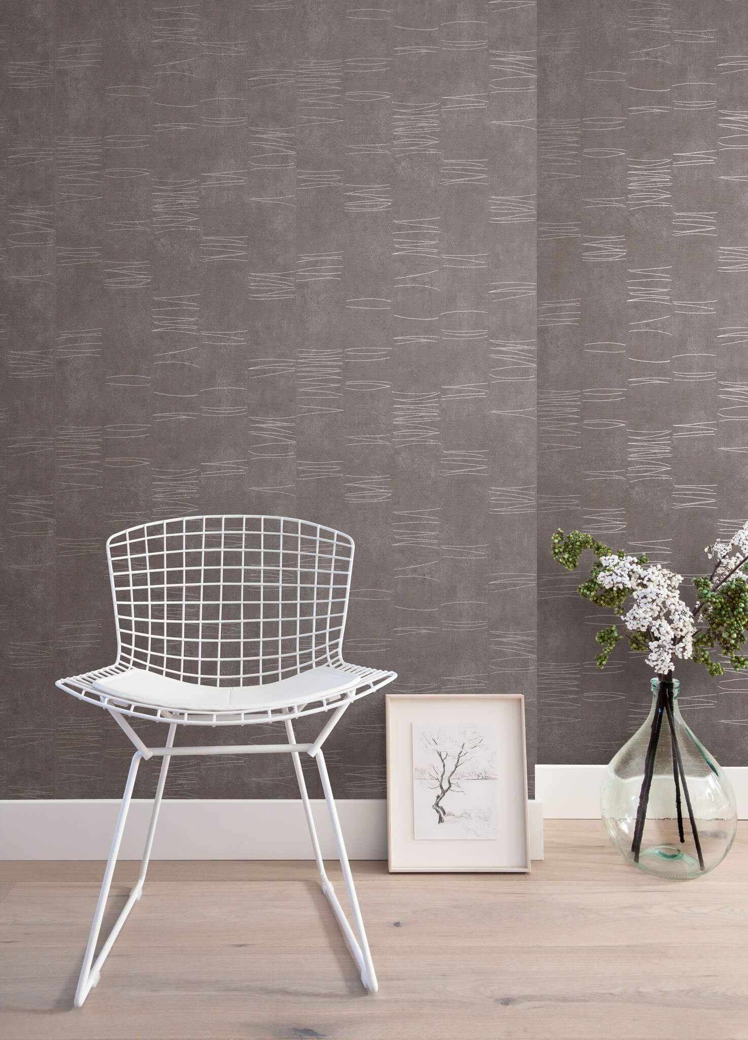 10-649970 Raumbilder 1 Non-woven wallpaper in brown with fine lines in silver, Andy Wand 649970