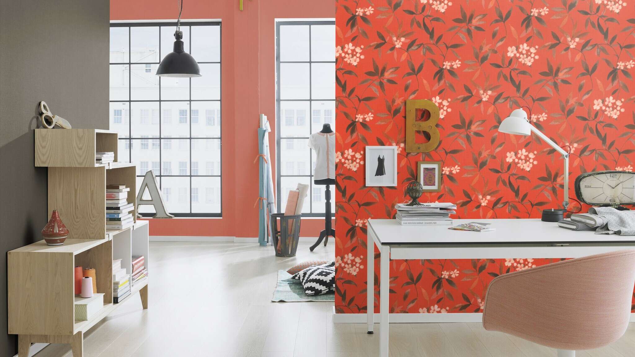 10-423969 Raumsituationen 4 Linen textured non-woven wallpaper in red-brick red Selection 423969