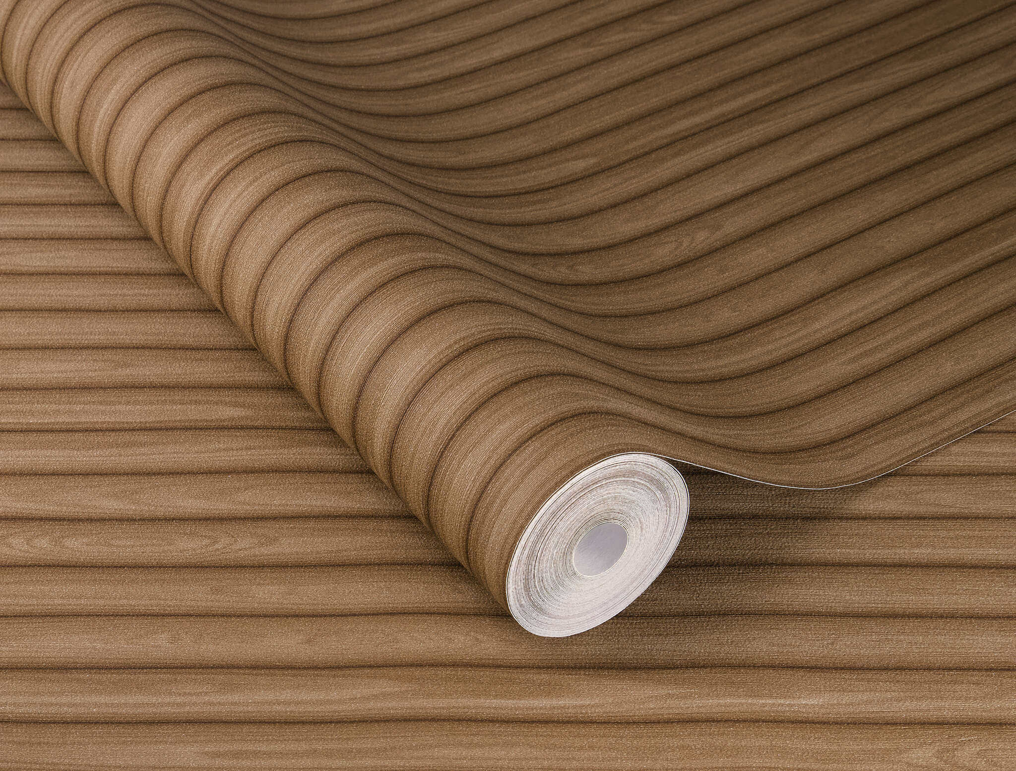 10-600827 Detailaufnahmen 1 Detailed image of Wallpaper with wood panels and a fine vertical texture