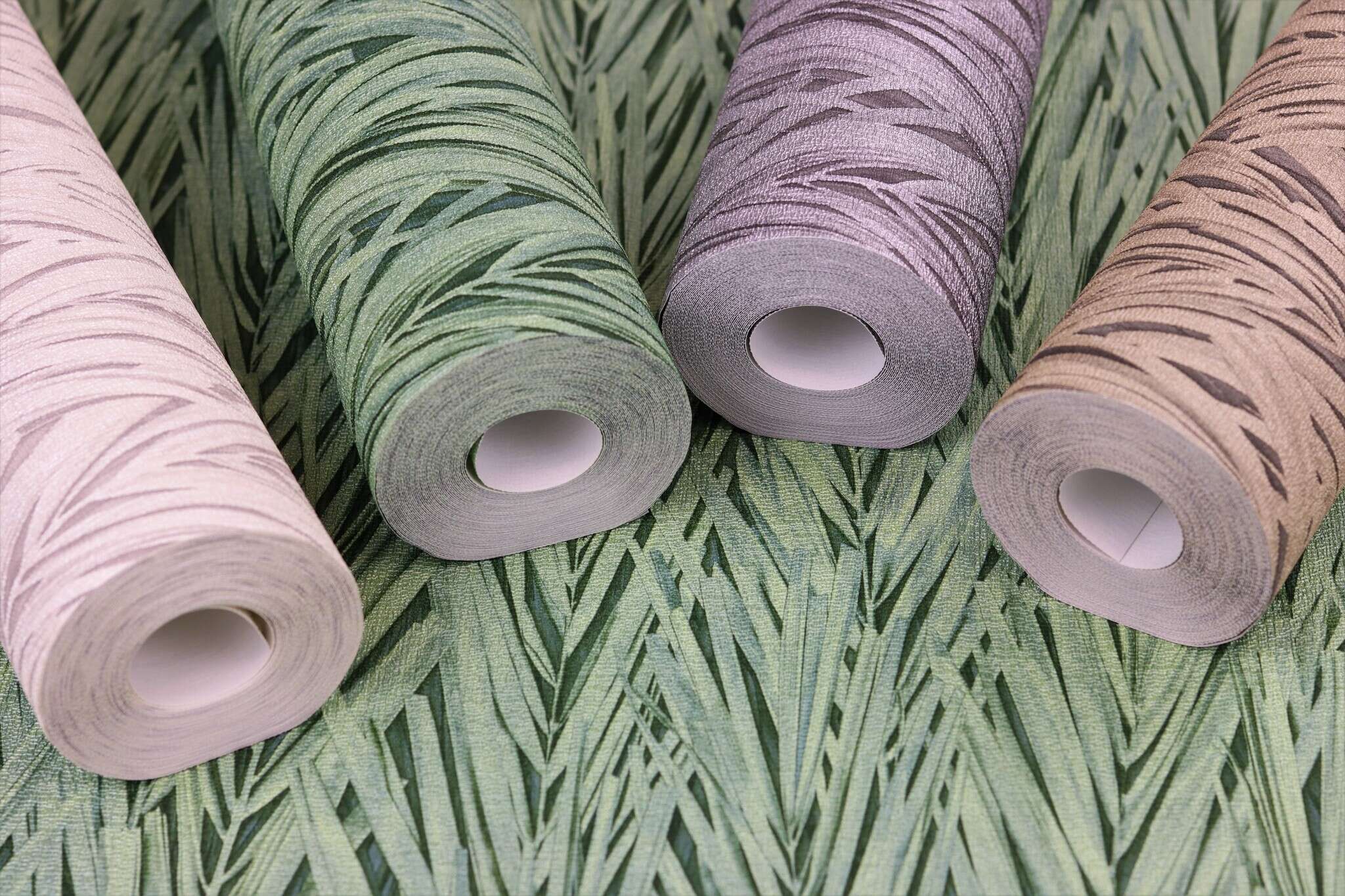 10-554175 Detailaufnahmen 11 Non-woven wallpaper in green-light green Selection 554175