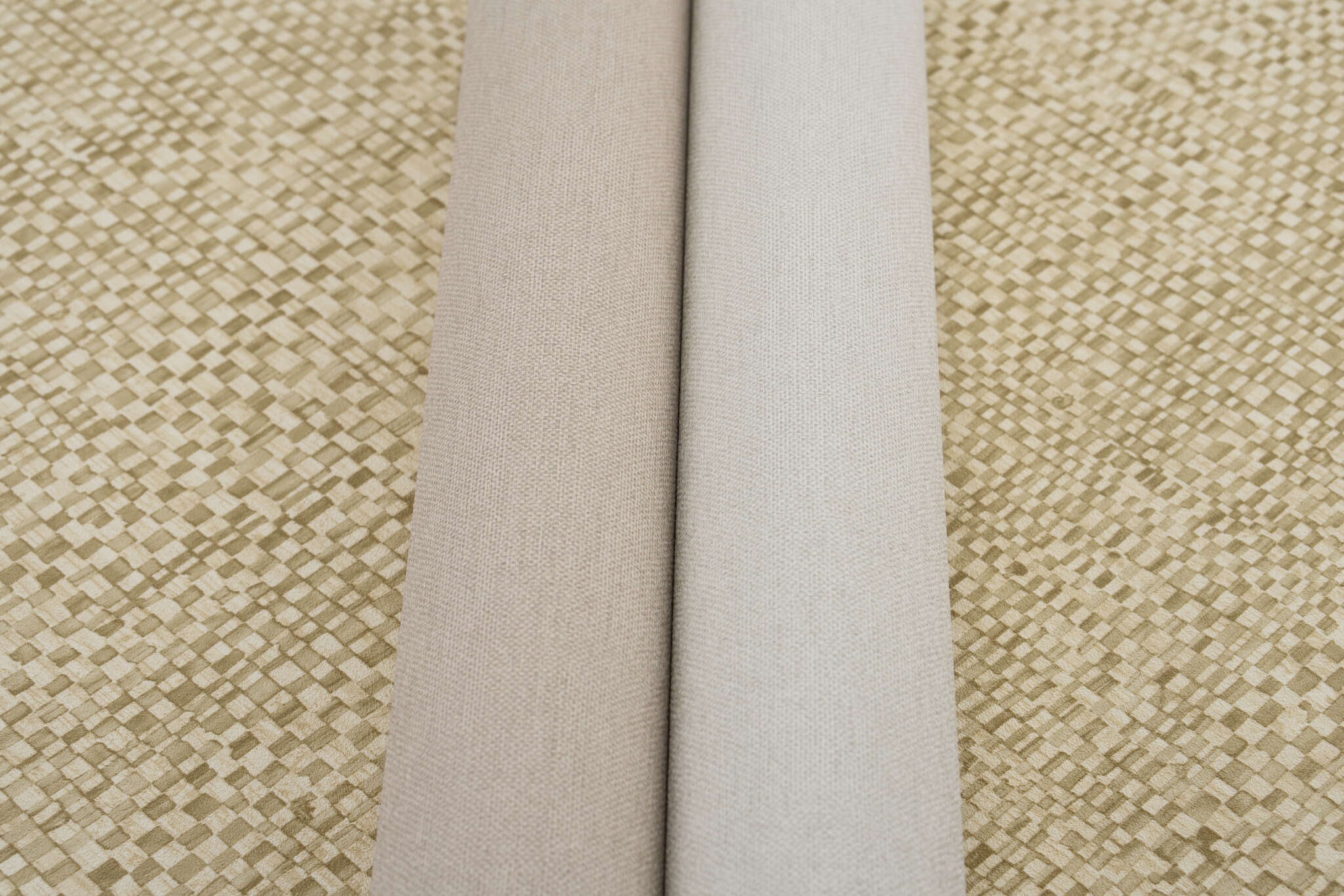 10-709438 Detailaufnahmen 2 Non-woven wallpaper in beige Farmhouse 709438