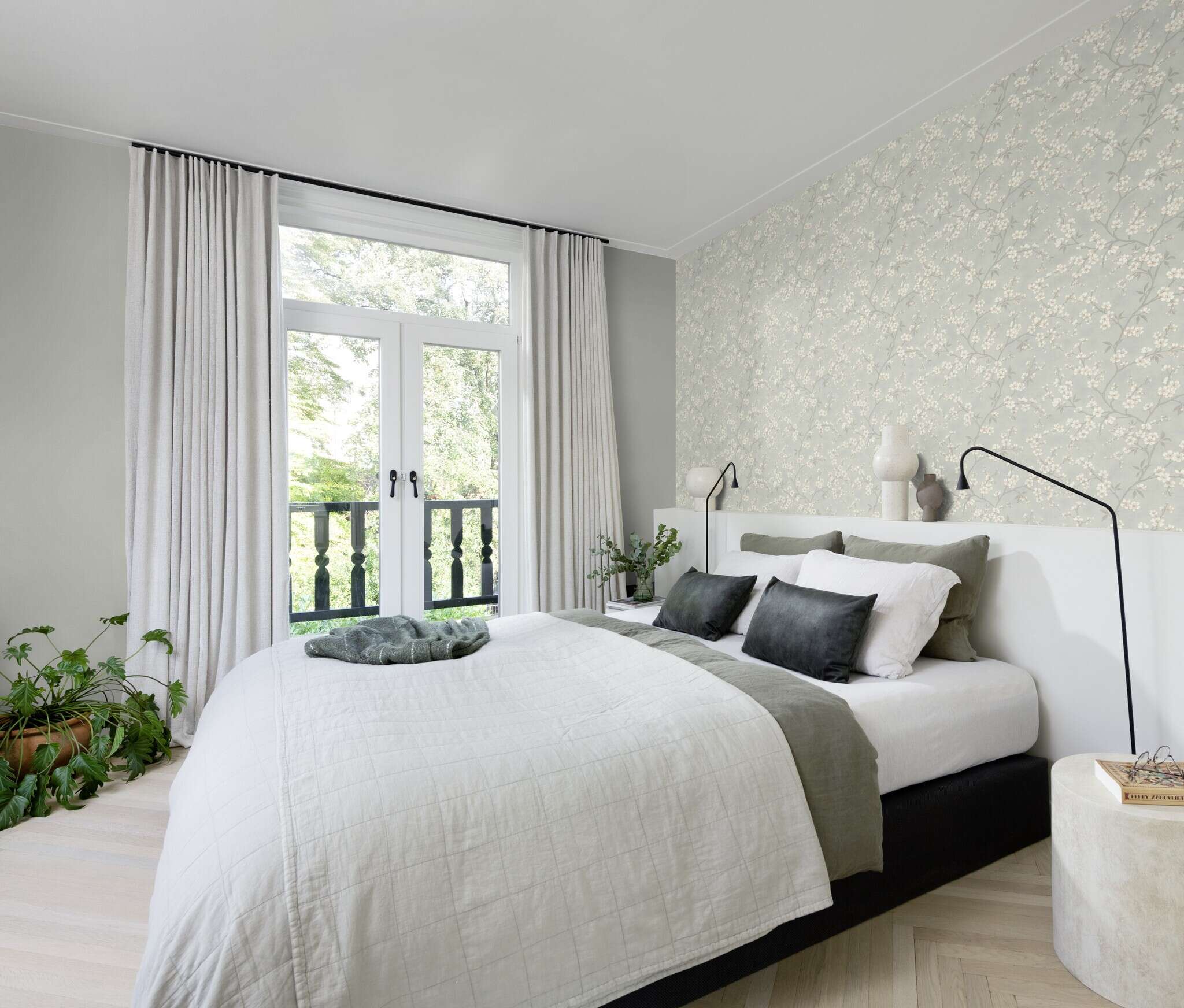 10-981162 Raumsituationen 1 Linen look non-woven wallpaper in gray-grey-blue light My Cottage 981162