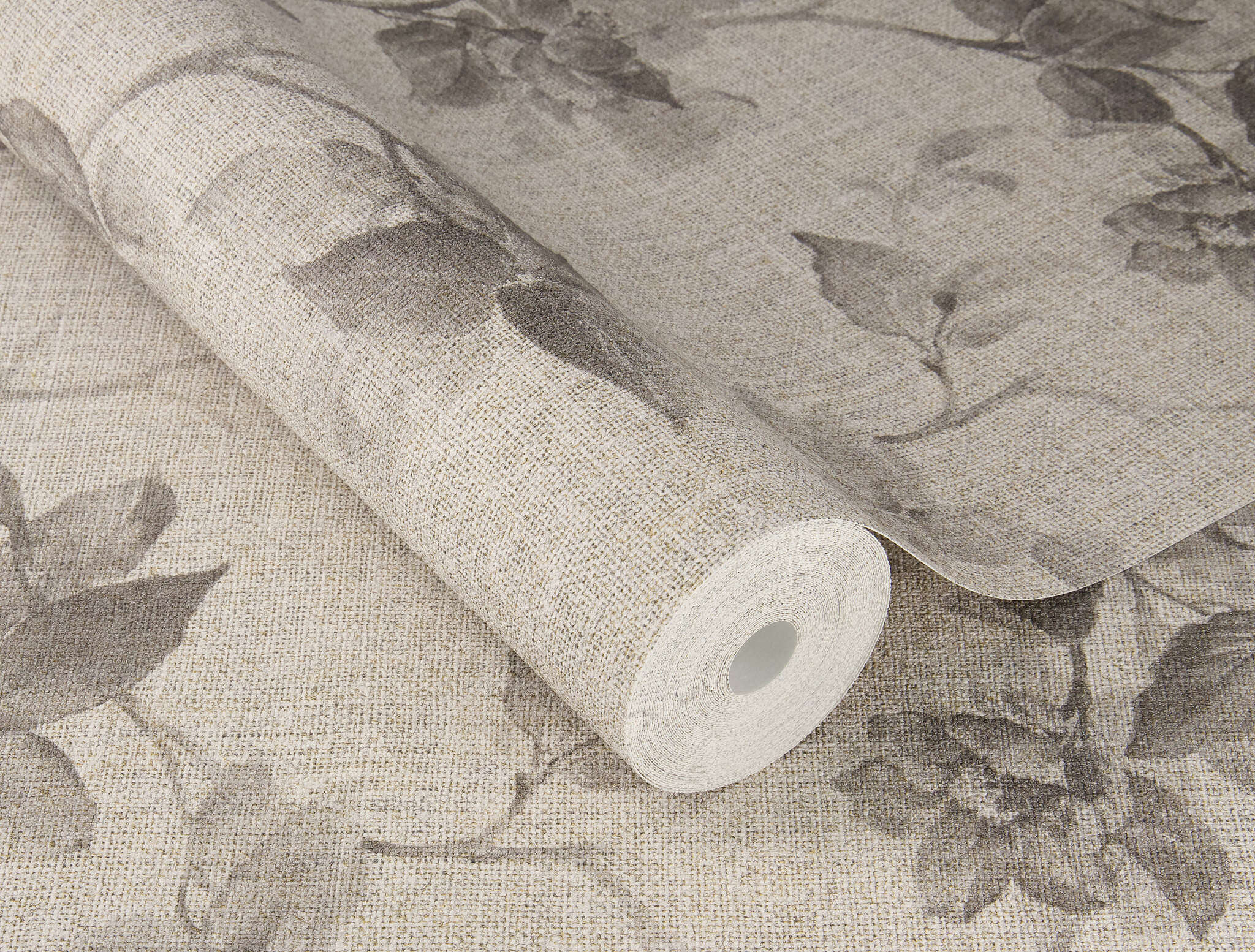 10-612950 Detailaufnahmen 1 Vliestapete florale Ornamente in Braun - Atelier Tissé Harper 612950