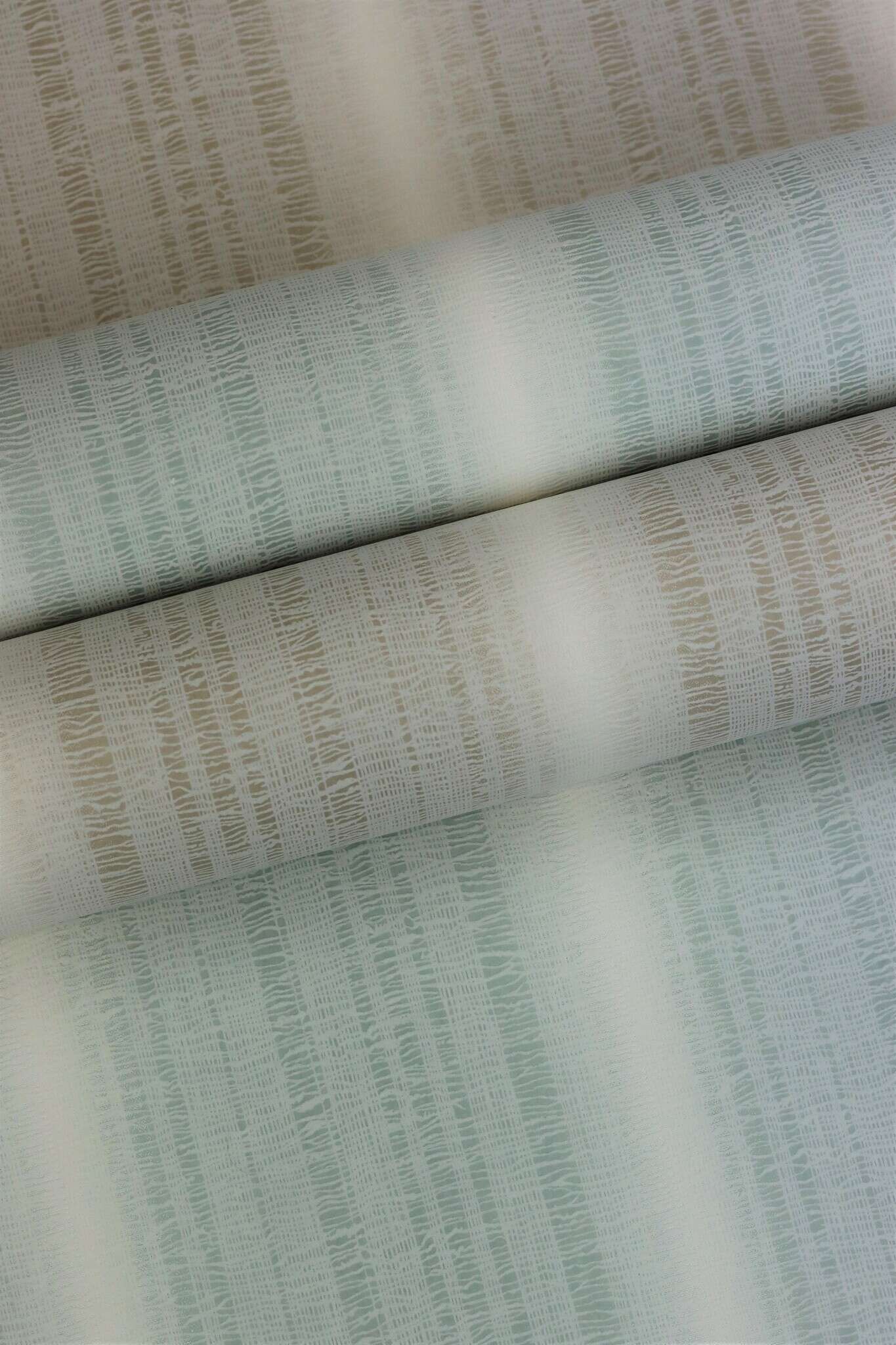 10-652116 Detailaufnahmen 7 Image détaillée de Papier peint à rayures fines et texture linéaire