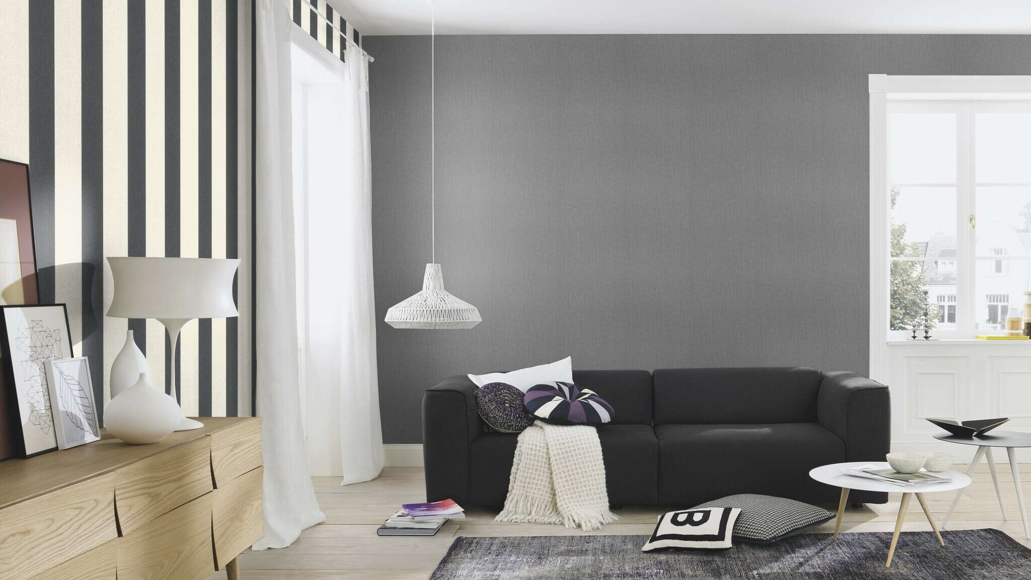 10-484250 Raumsituationen 2 Room with Single-colour wallpaper with a textile texture
