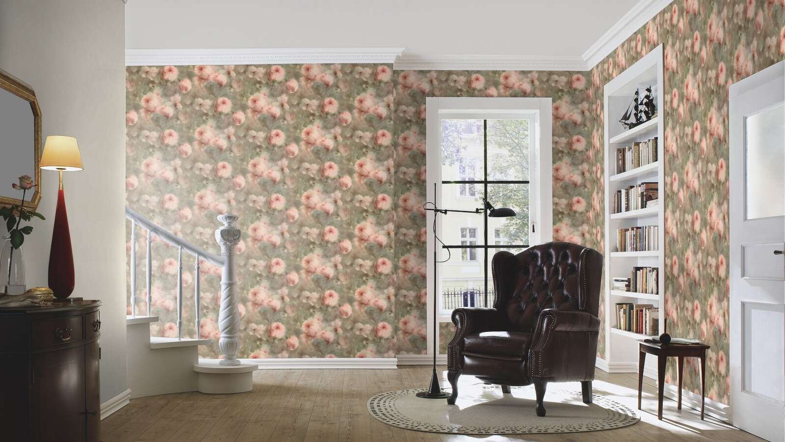 10-467116 Raumsituationen 5 Room with Light non-woven wallpaper with a creamy background and slightly cloudy texture – calm, soft and universally applicable.