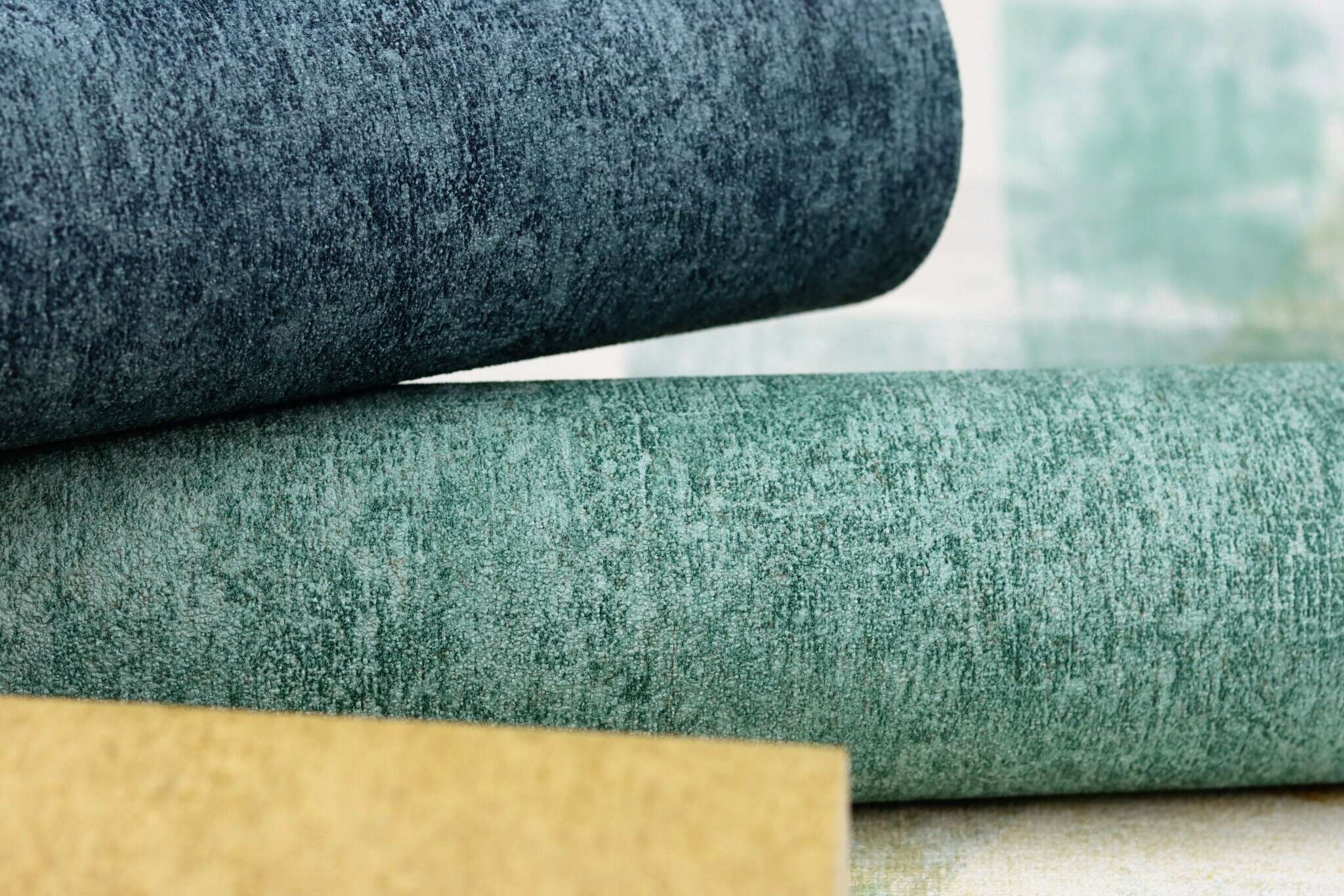10-617153 Detailaufnahmen 34 Non-woven wallpaper with plaster look in petrol 617153