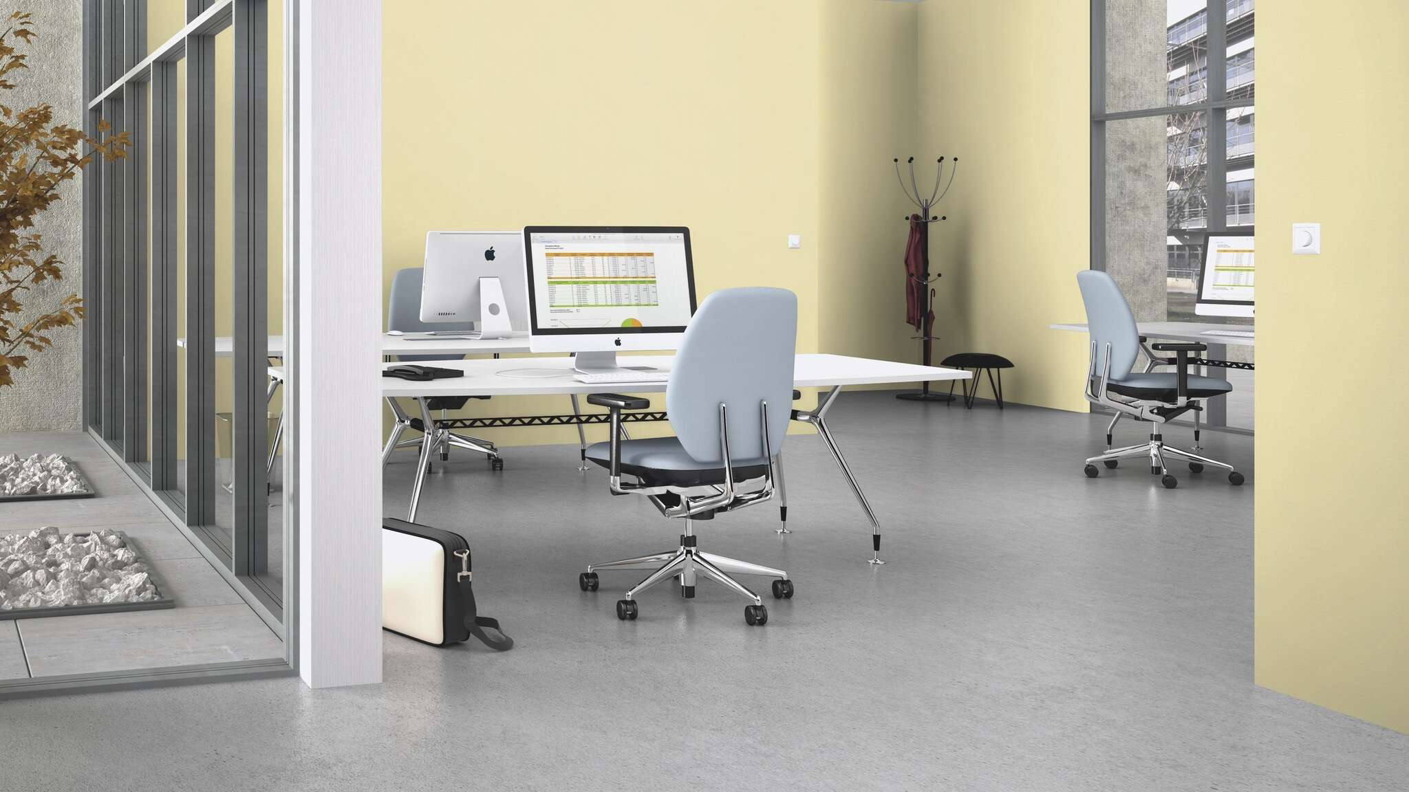10-447521 Raumsituationen 4 Room with Plain non-woven wallpaper in delicate light yellow with a fabric-like linen texture