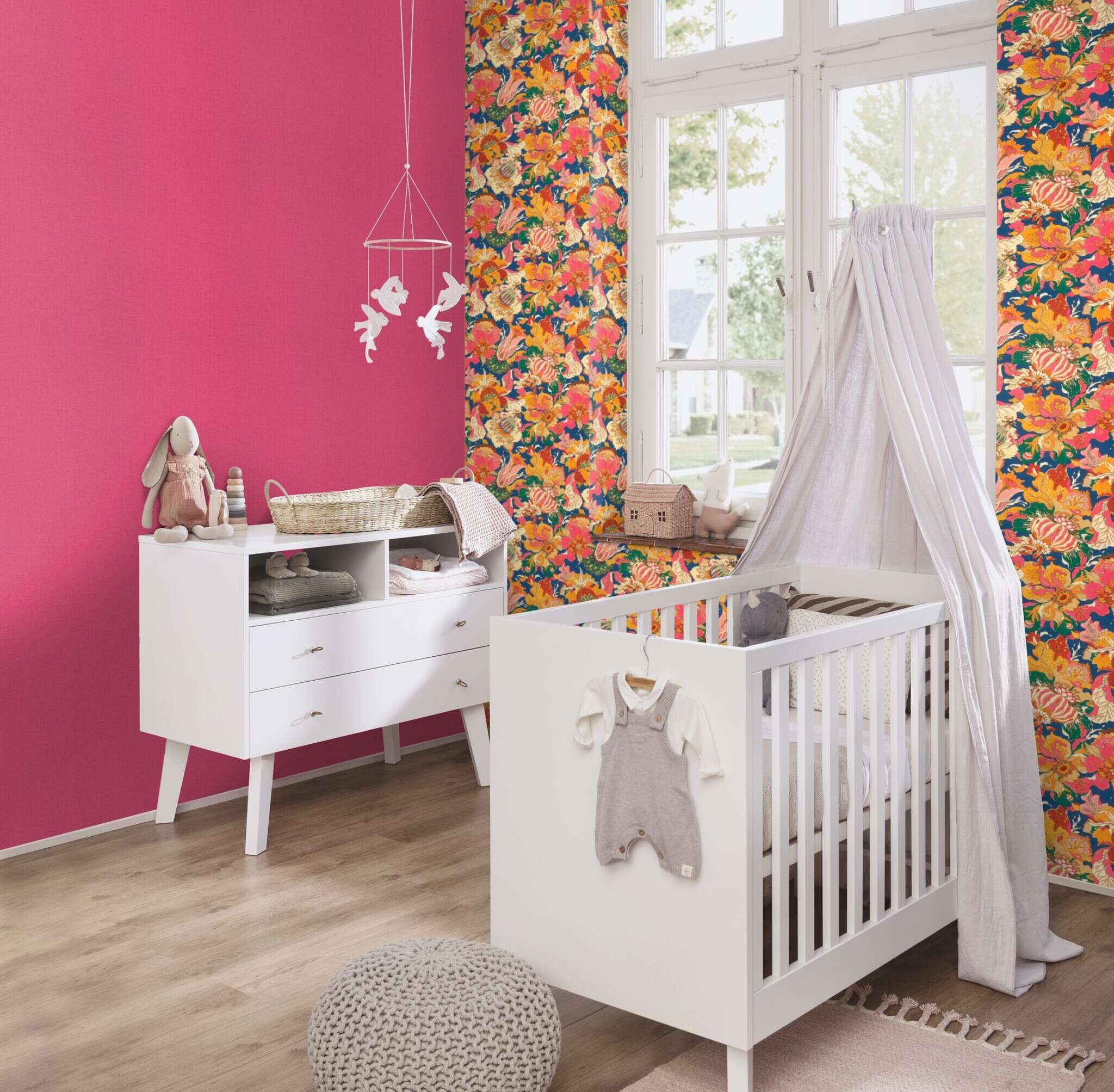10-560152 Raumsituationen 2 Linen-look non-woven wallpaper in pink-dark pink Selection 560152