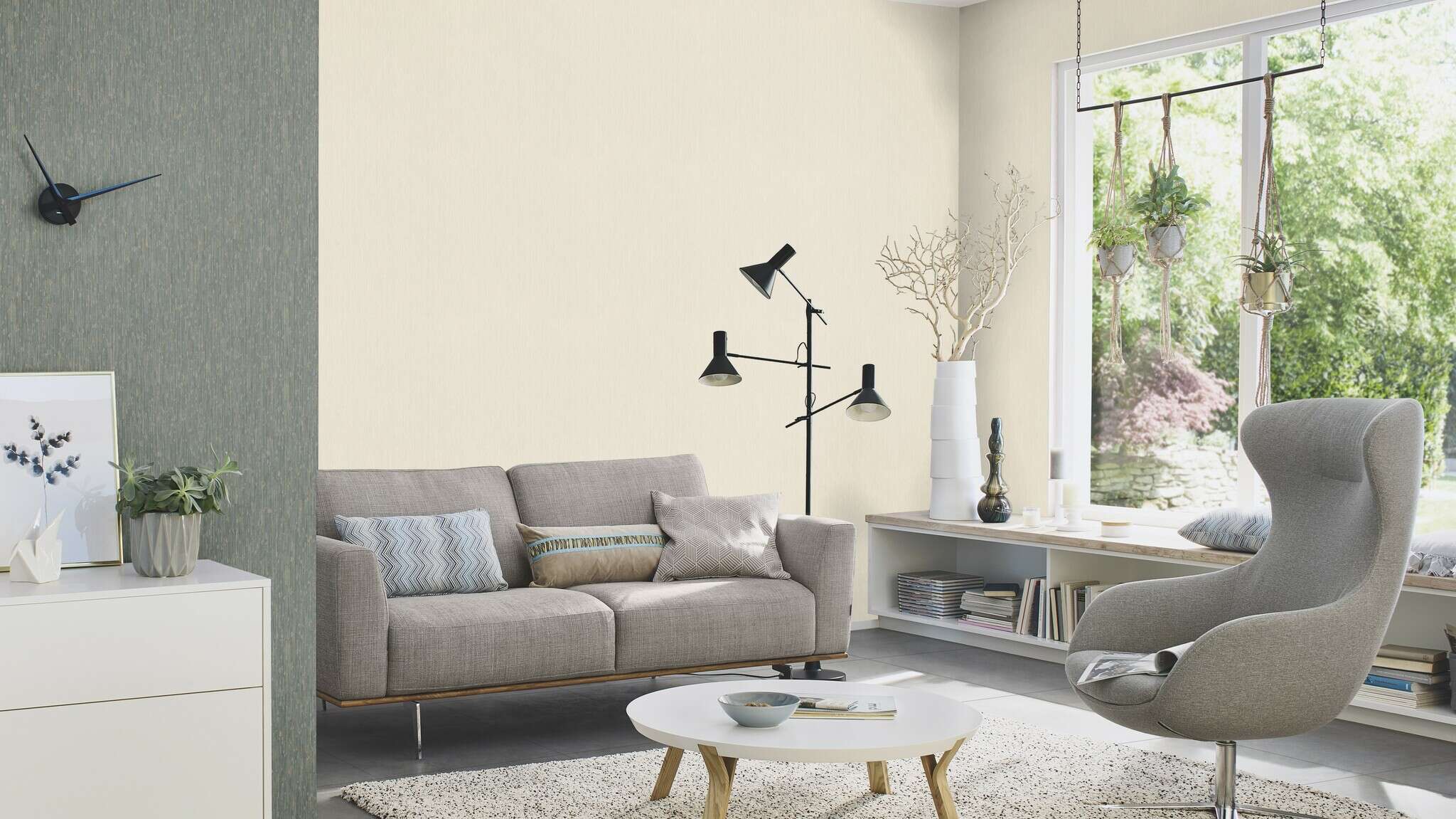 10-844313 Raumsituationen 1 Room with Single-colour wallpaper with thread texture
