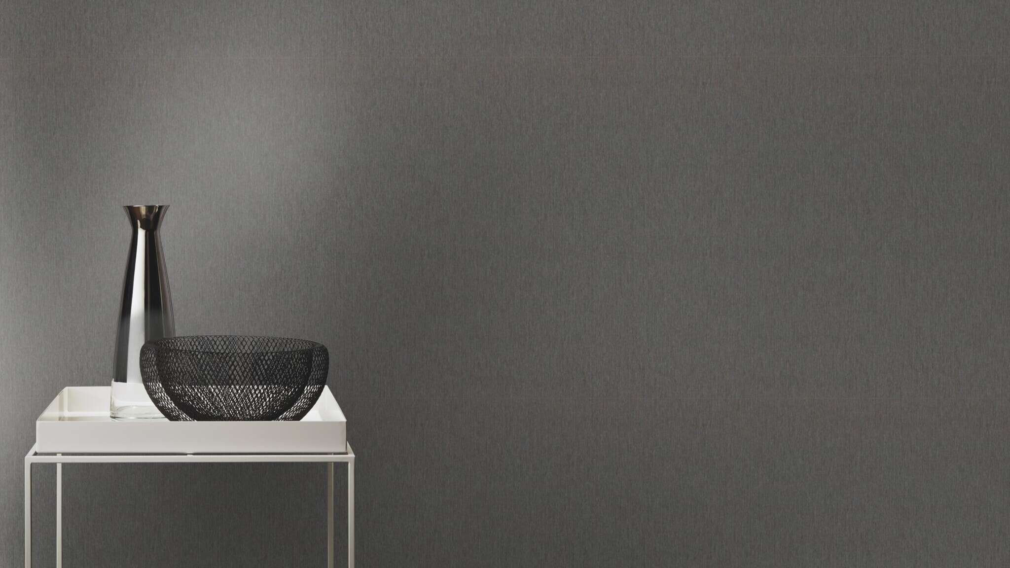 10-978483 Raumsituationen 1 Plain non-woven wallpaper in black-anthracite Incanto 978483