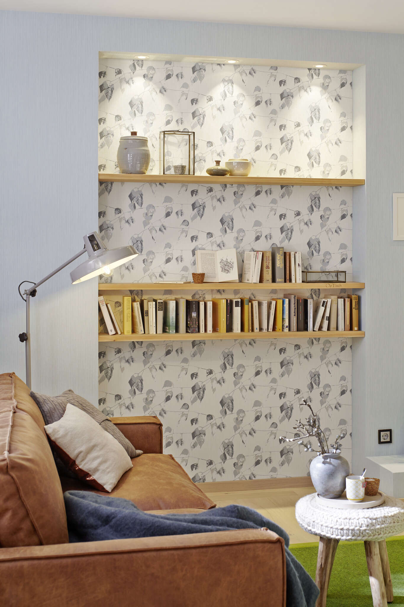 10-573350 Raumsituationen 1 Non-woven wallpaper in blue Selection 573350