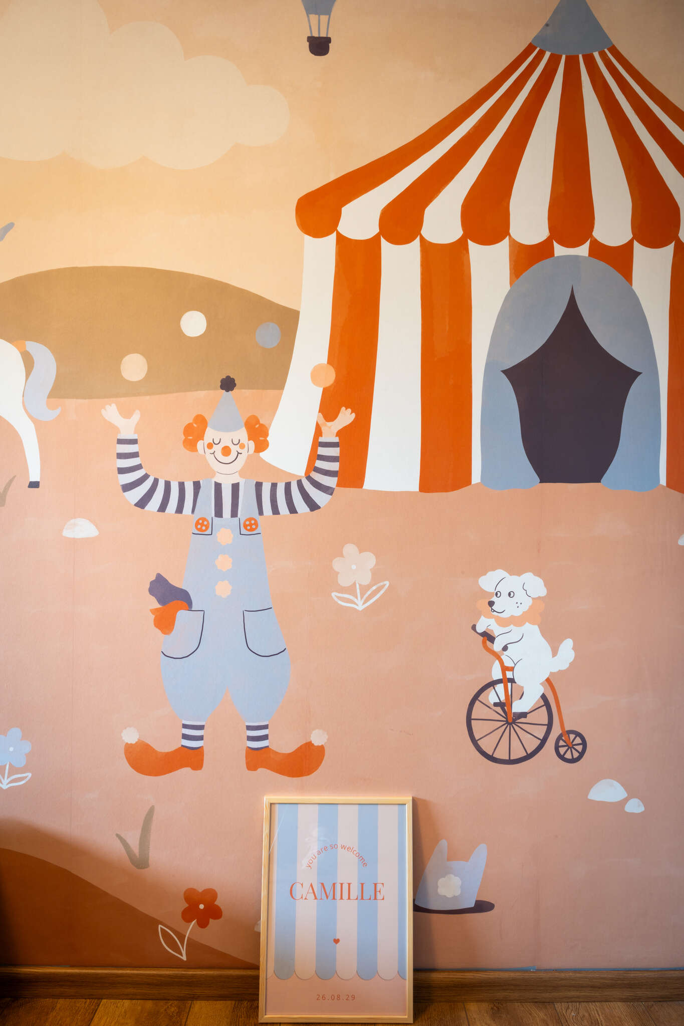 10-300379 Raumbilder 1 Wall mural mural Circus in Gray | Roomblush - RB443