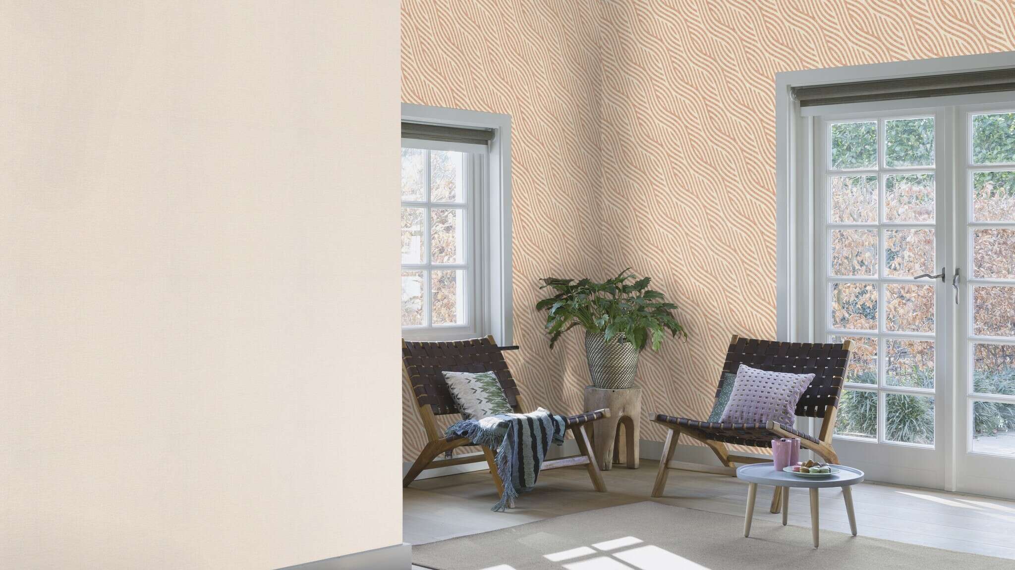 10-704549 Raumsituationen 3 Non-woven wallpaper in light red-terra Selection 704549