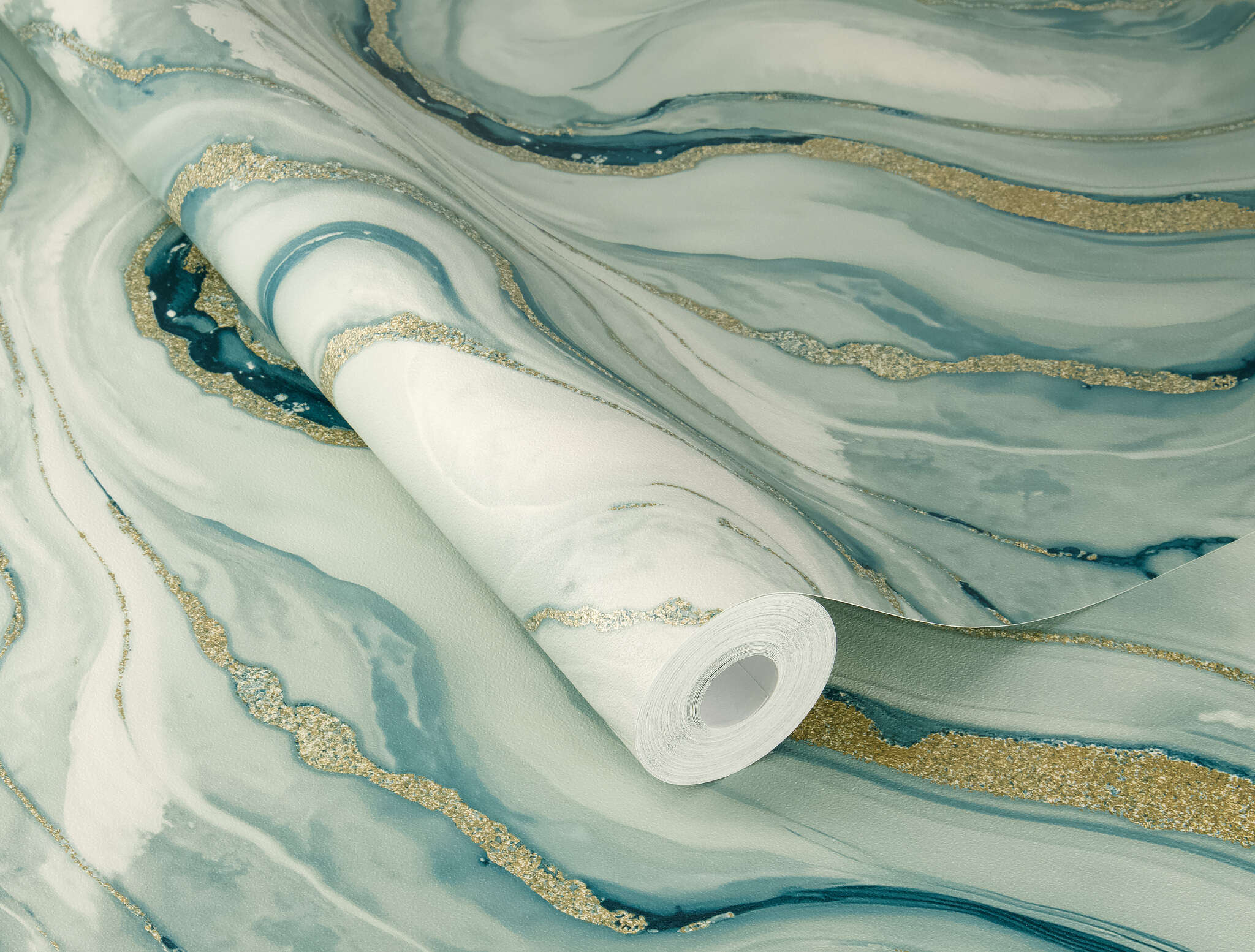 10-497632 Detailaufnahmen 1 Marble-effect wallpaper in green - Factory VI Marmorea 497632