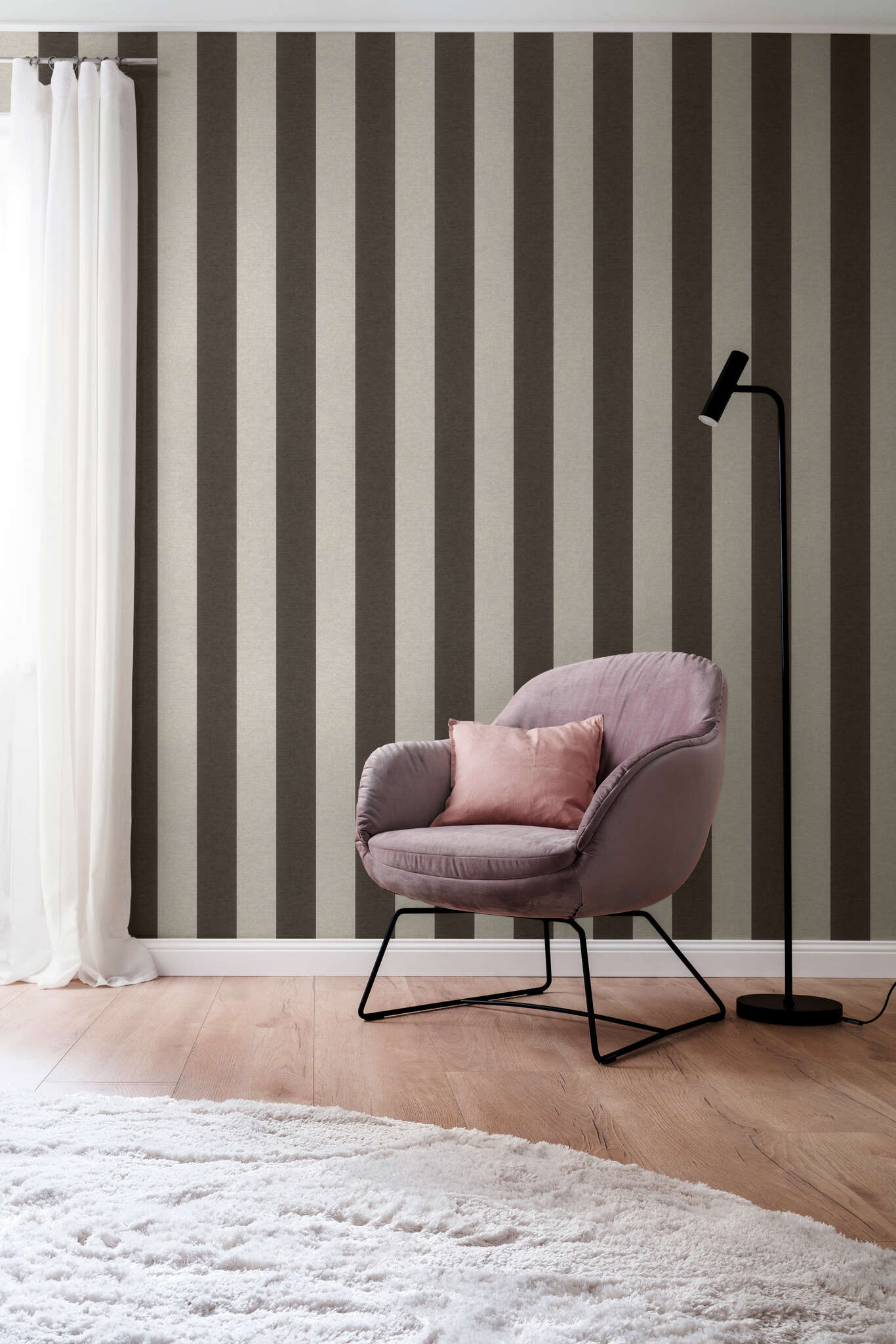 10-600766 Raumbilder 1 Room with Wallpaper with block stripes and textile texture
