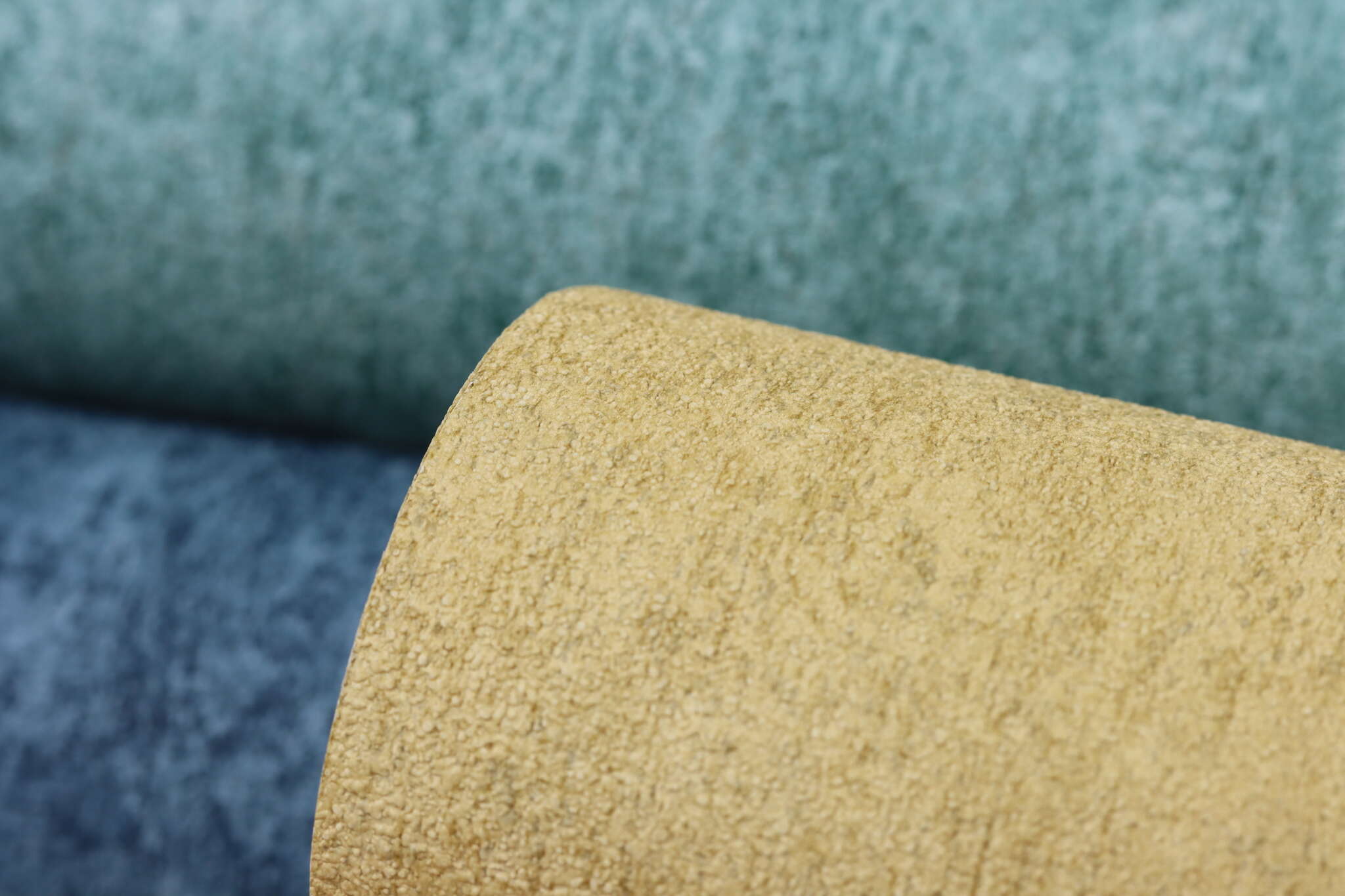 10-617153 Detailaufnahmen 24 Non-woven wallpaper with plaster look in petrol 617153