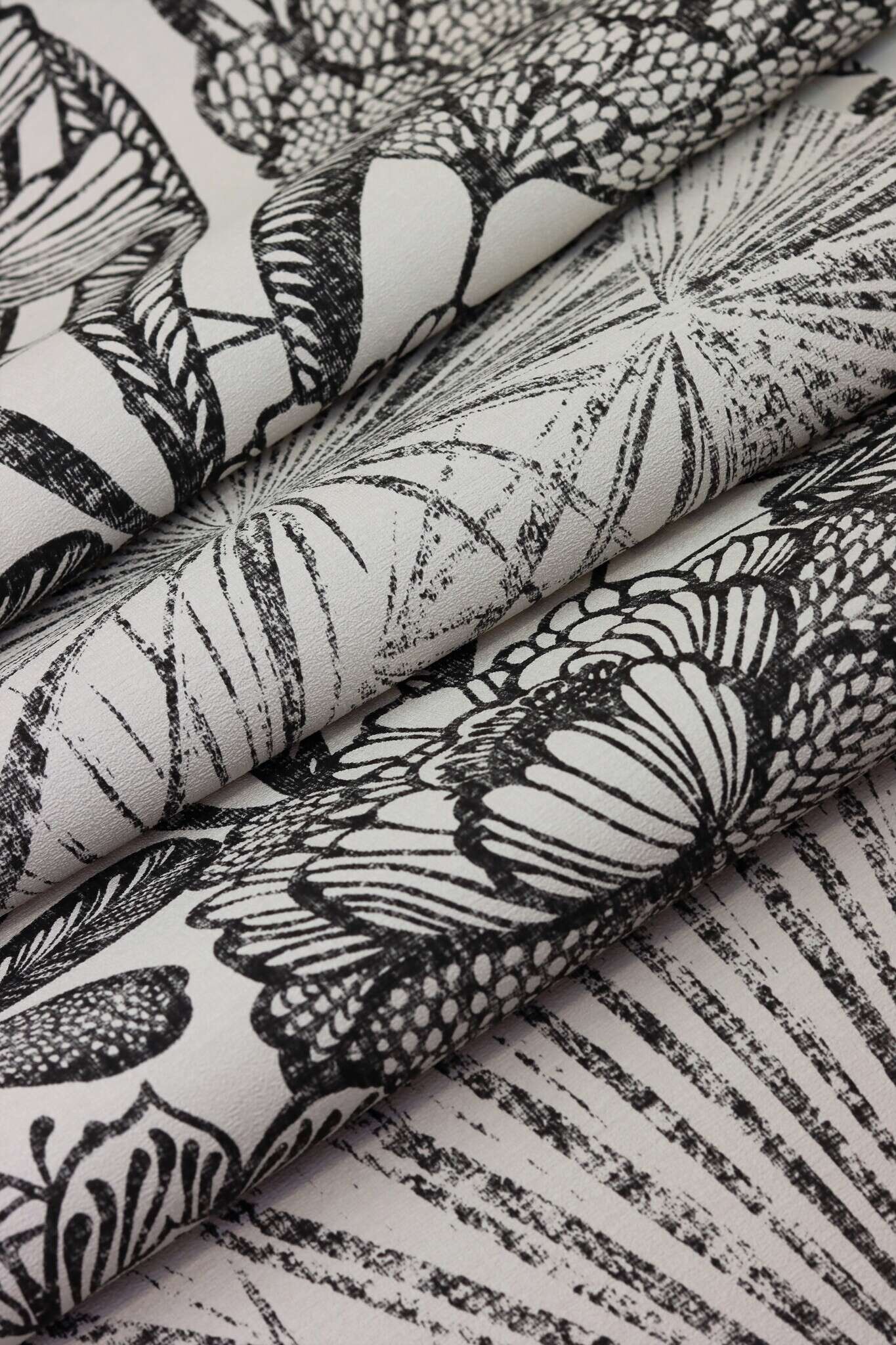 10-555325 Detailaufnahmen 14 Detailed image of Botanical wallpaper with large plants and leaves