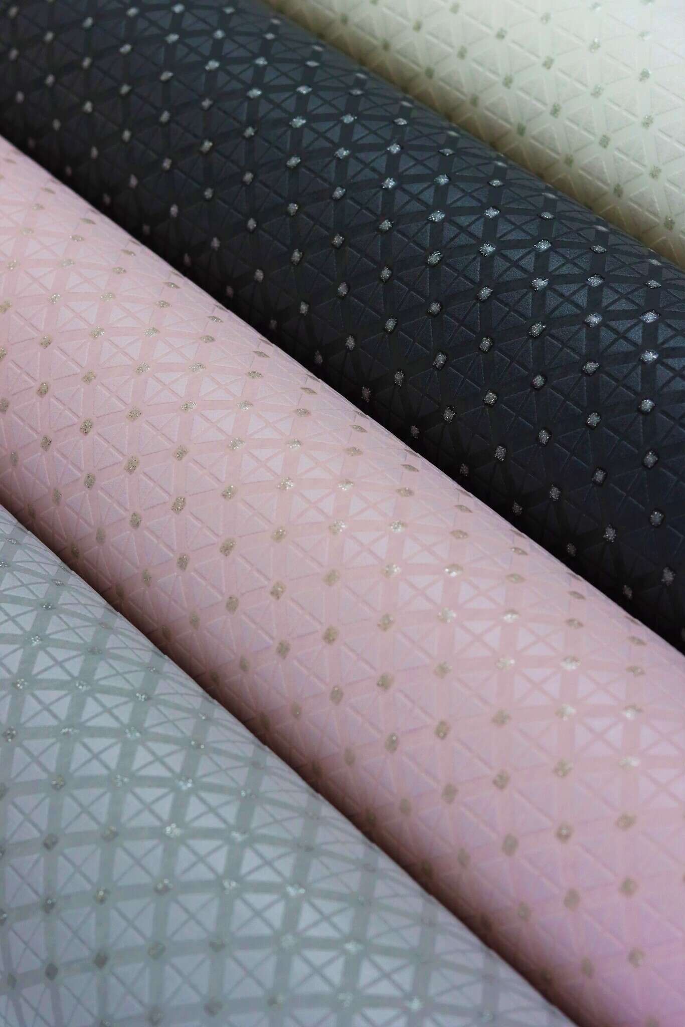 10-506778 Detailaufnahmen 8 Check non-woven wallpaper in pink-pale pink Selection 506778