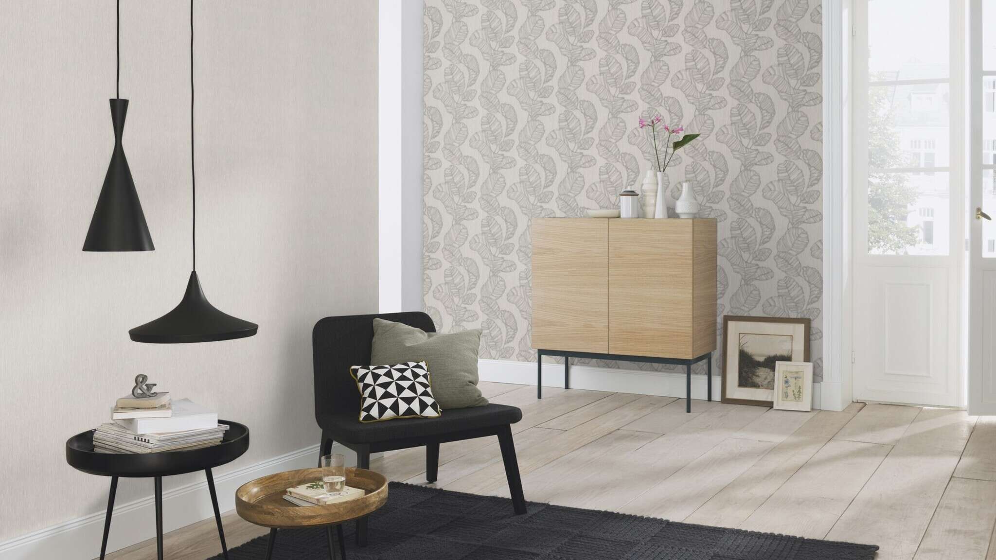 10-810134 Raumsituationen 2 Room with Single-colour wallpaper with a vertical texture and irregular, fine lines