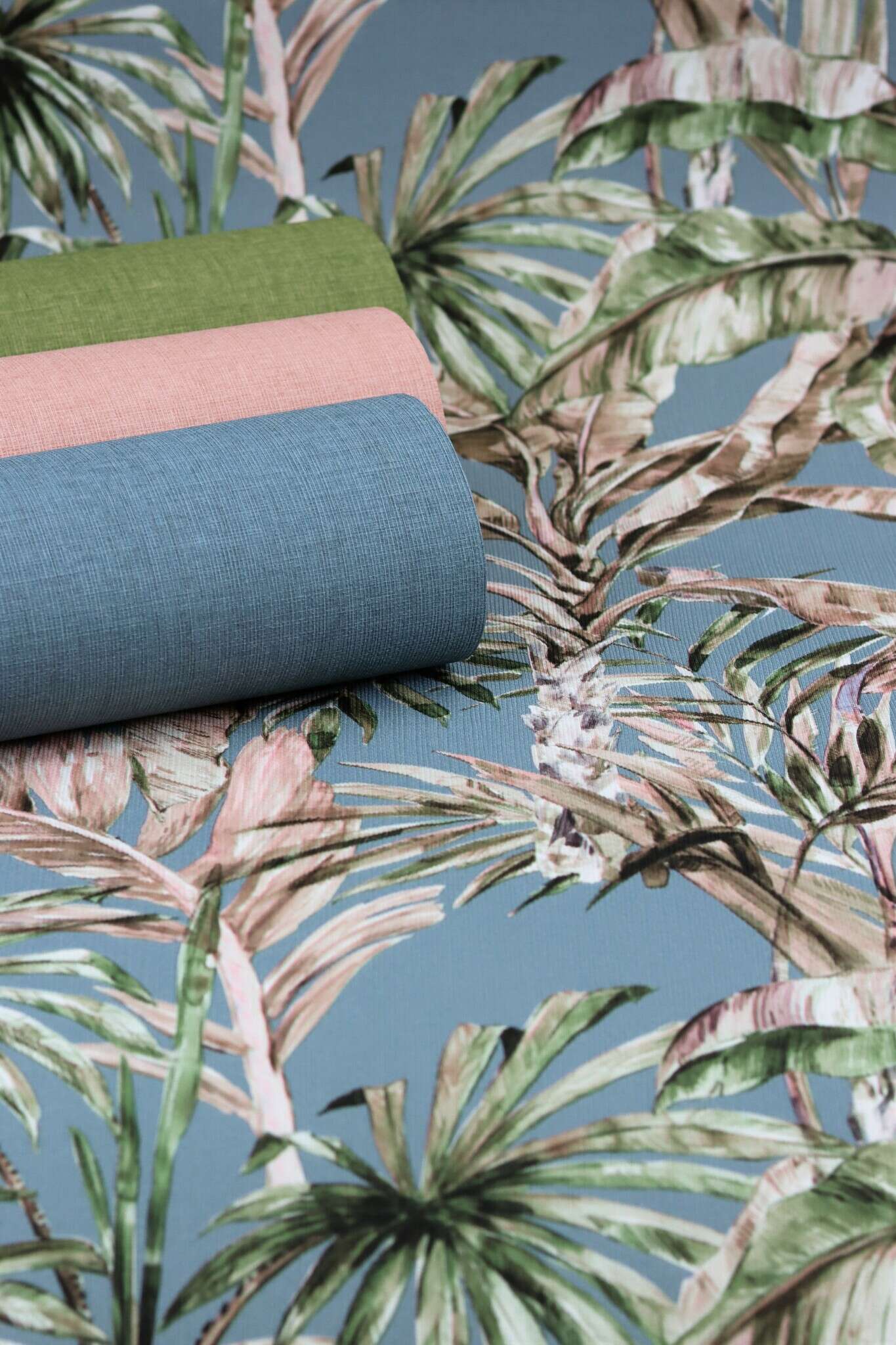 10-484557 Detailaufnahmen 3 Detailed image of Single-colour wallpaper with a textile texture