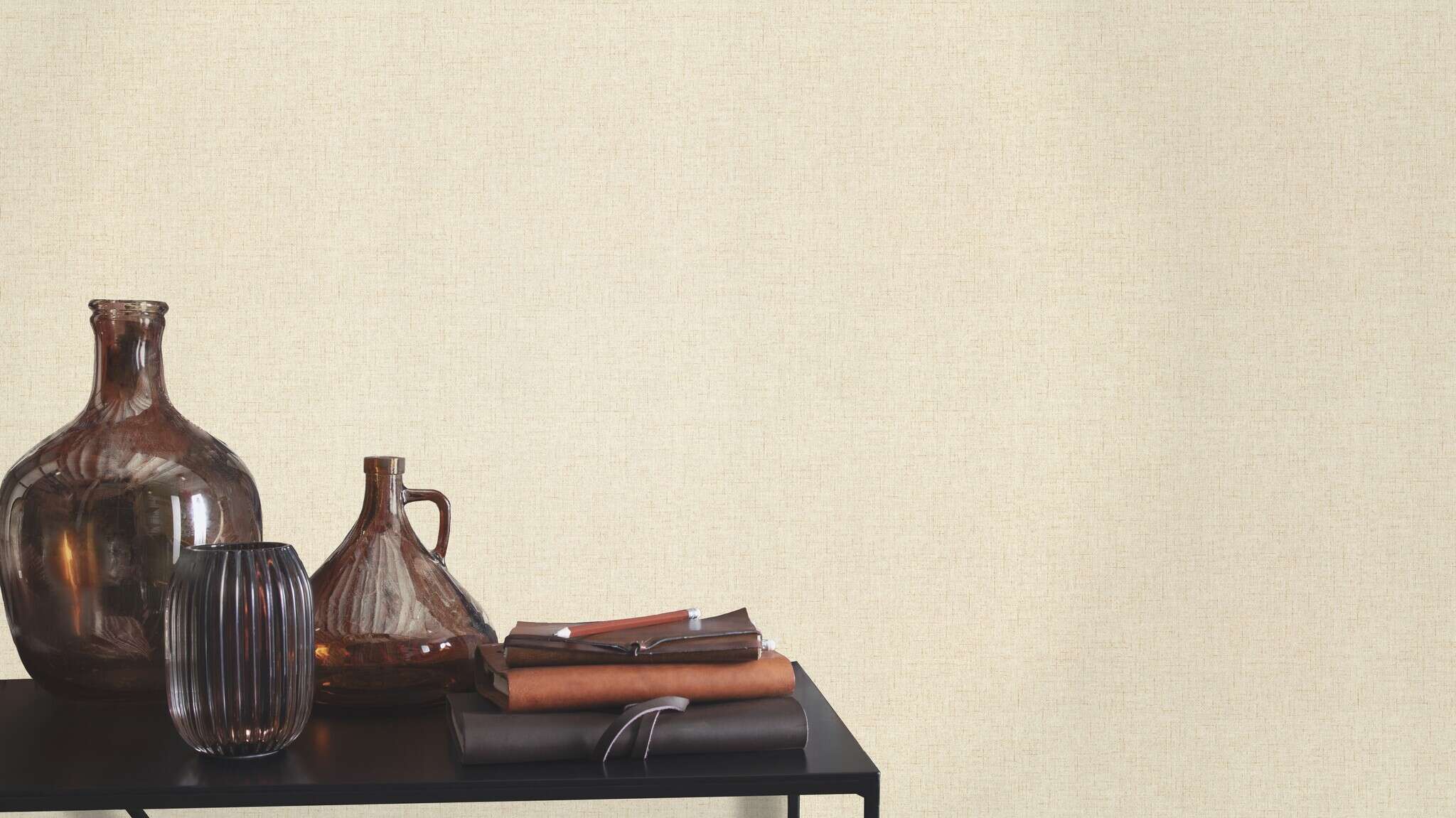 10-435634 Raumsituationen 1 Non-woven wallpaper with a textile look in cream - Noble Zen Nuno 435634