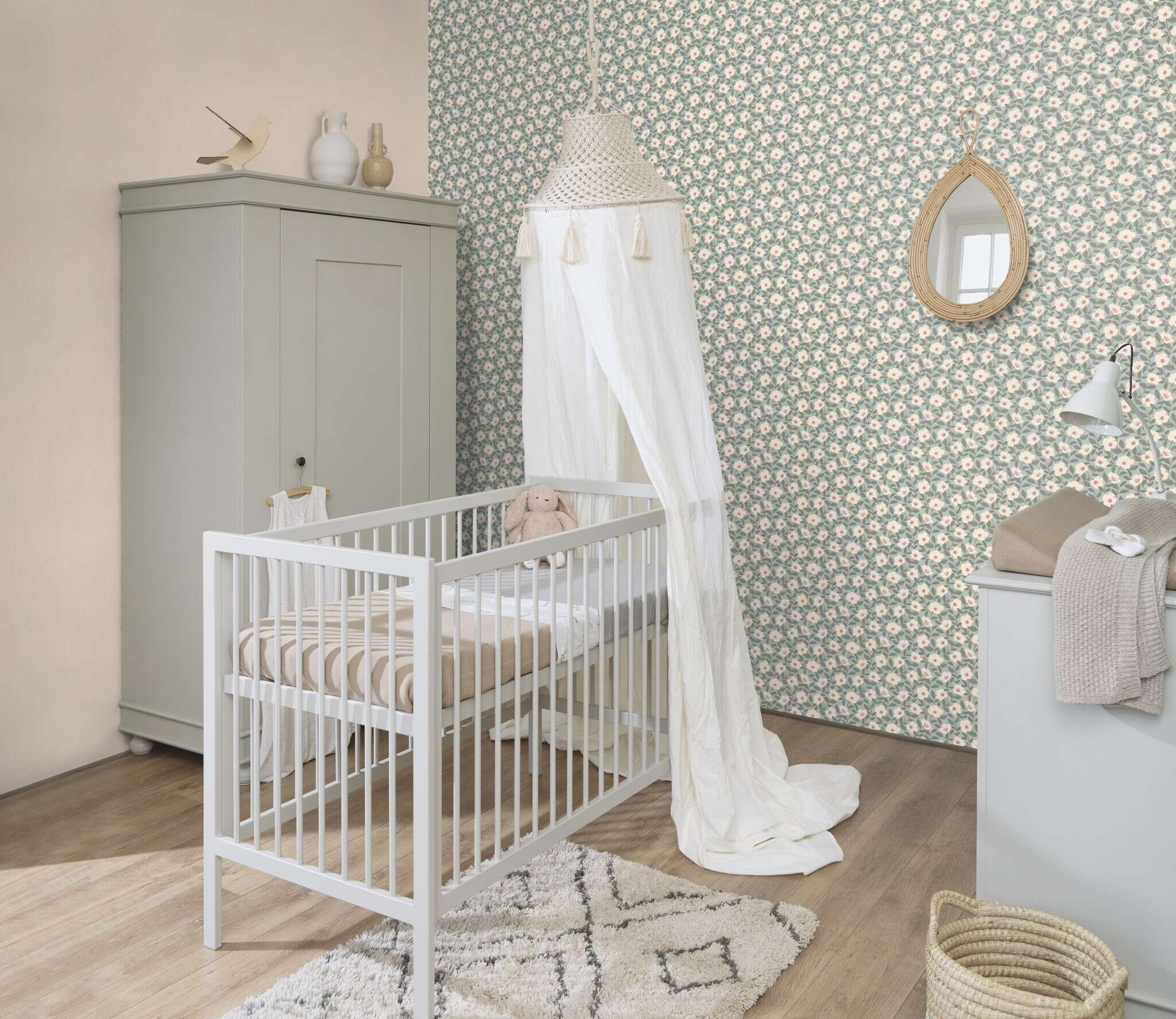 10-690781 Raumsituationen 4 Room with Single-colour wallpaper with a textile texture