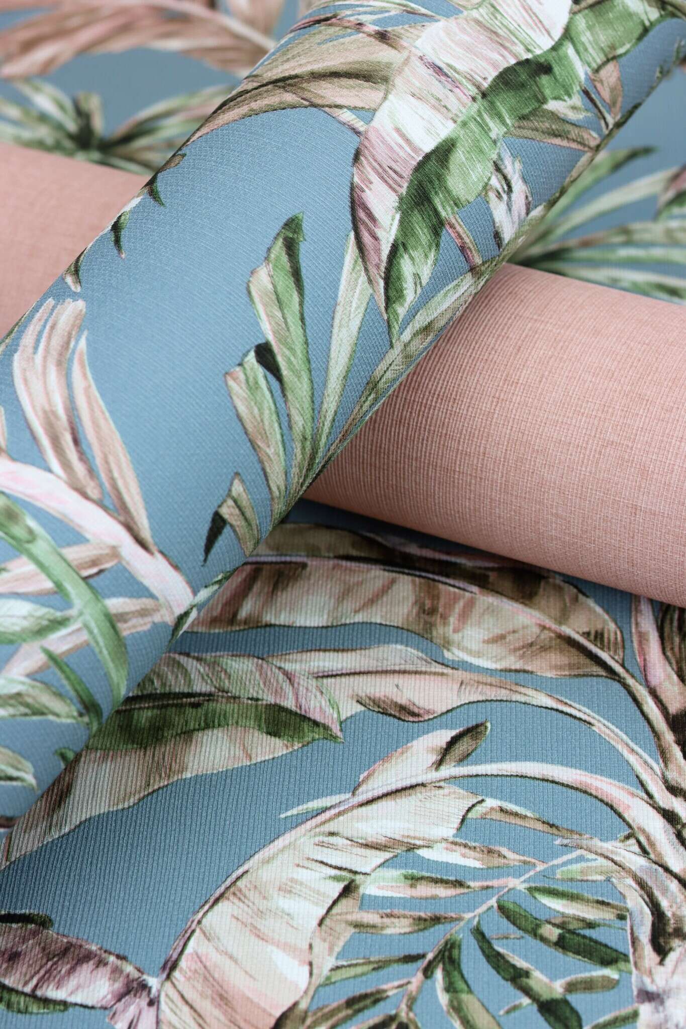 10-484557 Detailaufnahmen 8 Detailed image of Single-colour wallpaper with a textile texture