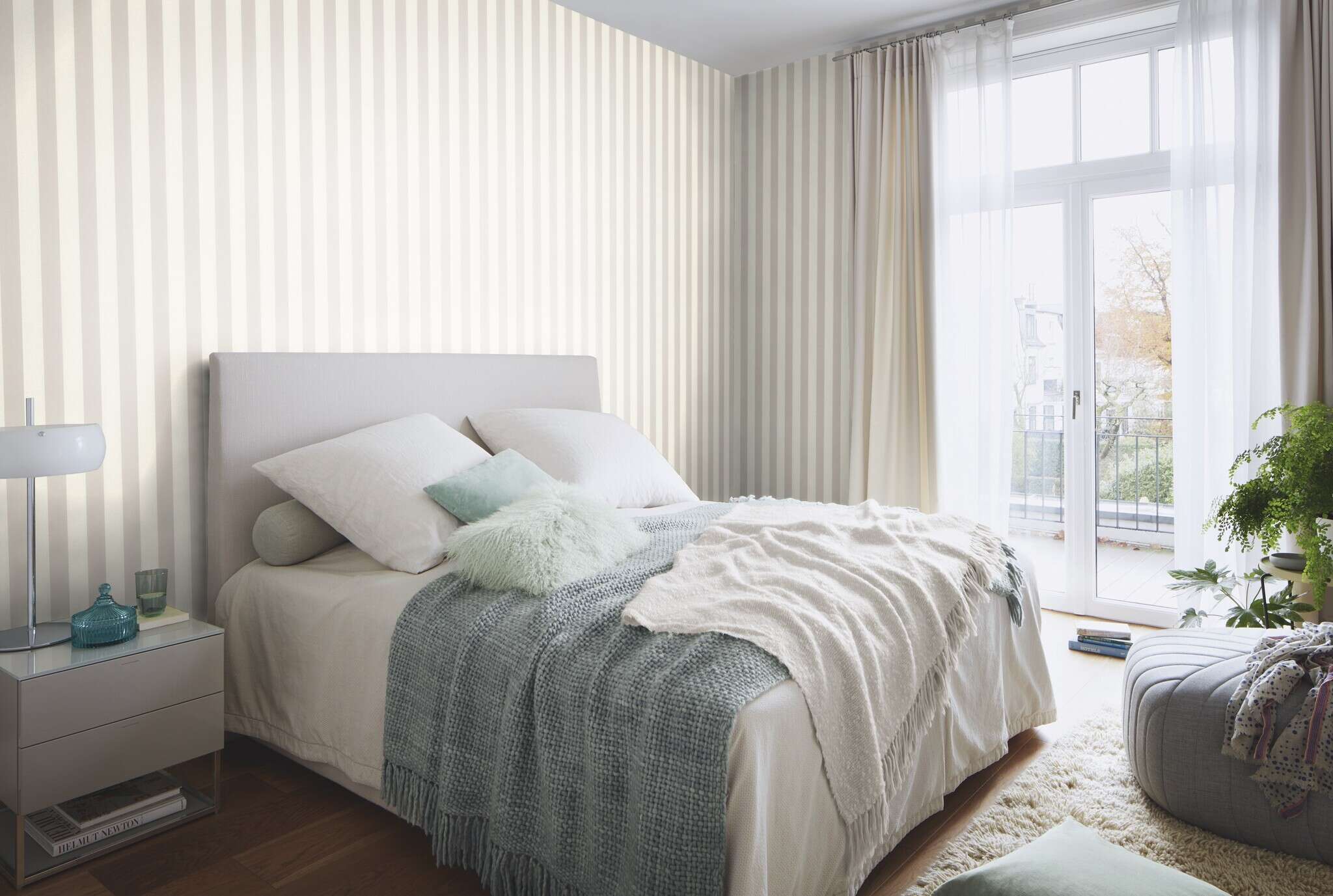 10-509441 Raumsituationen 2 Tapete Streifen in Weiß und Beige - 509441