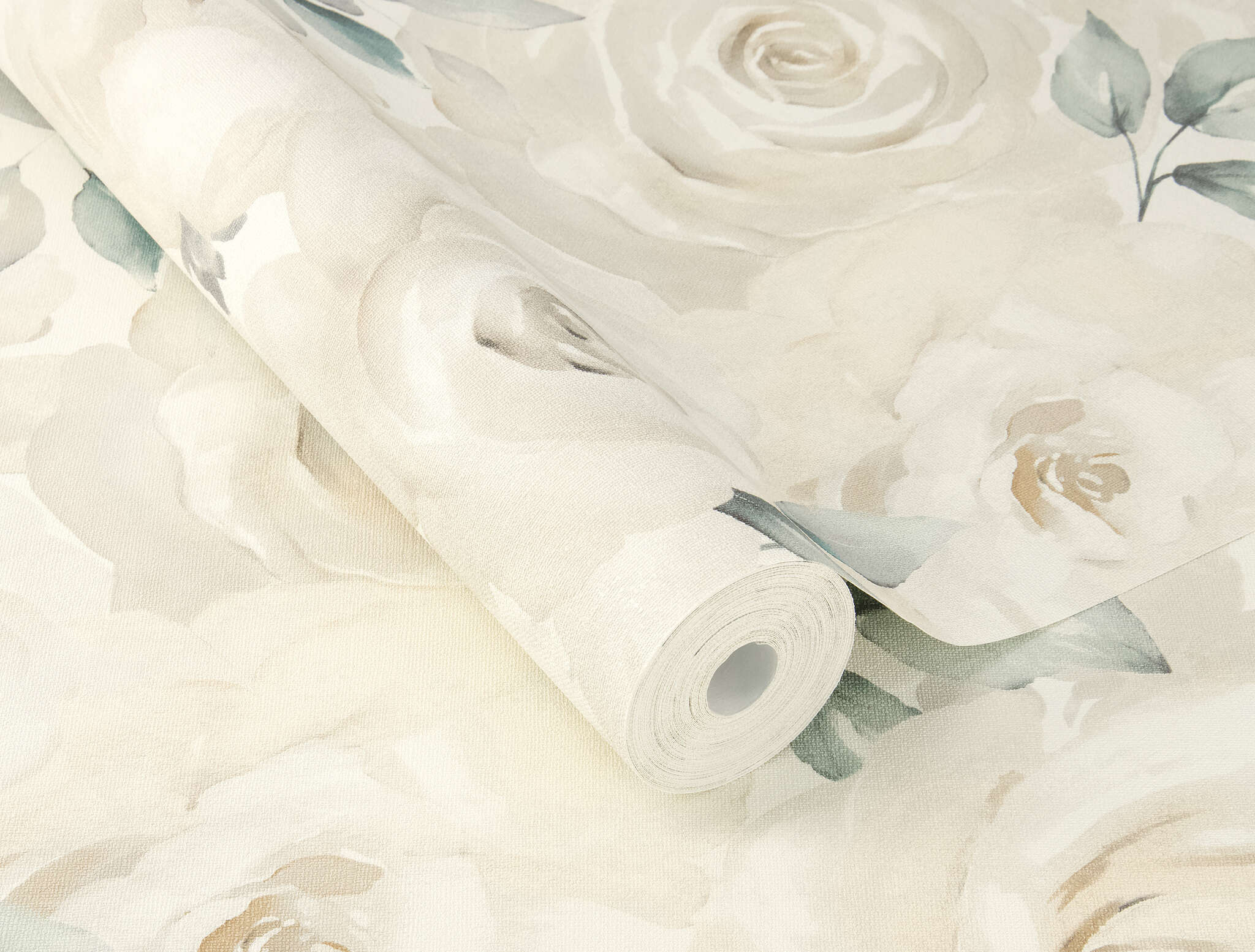 10-582321 Detailaufnahmen 1 Vliestapete Rosen in Aquarelloptik in Beige 582321