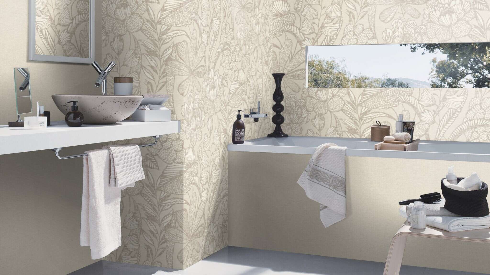 10-555349 Raumsituationen 3 Une chambre avec Papier peint botanique avec de grandes plantes et des feuilles
