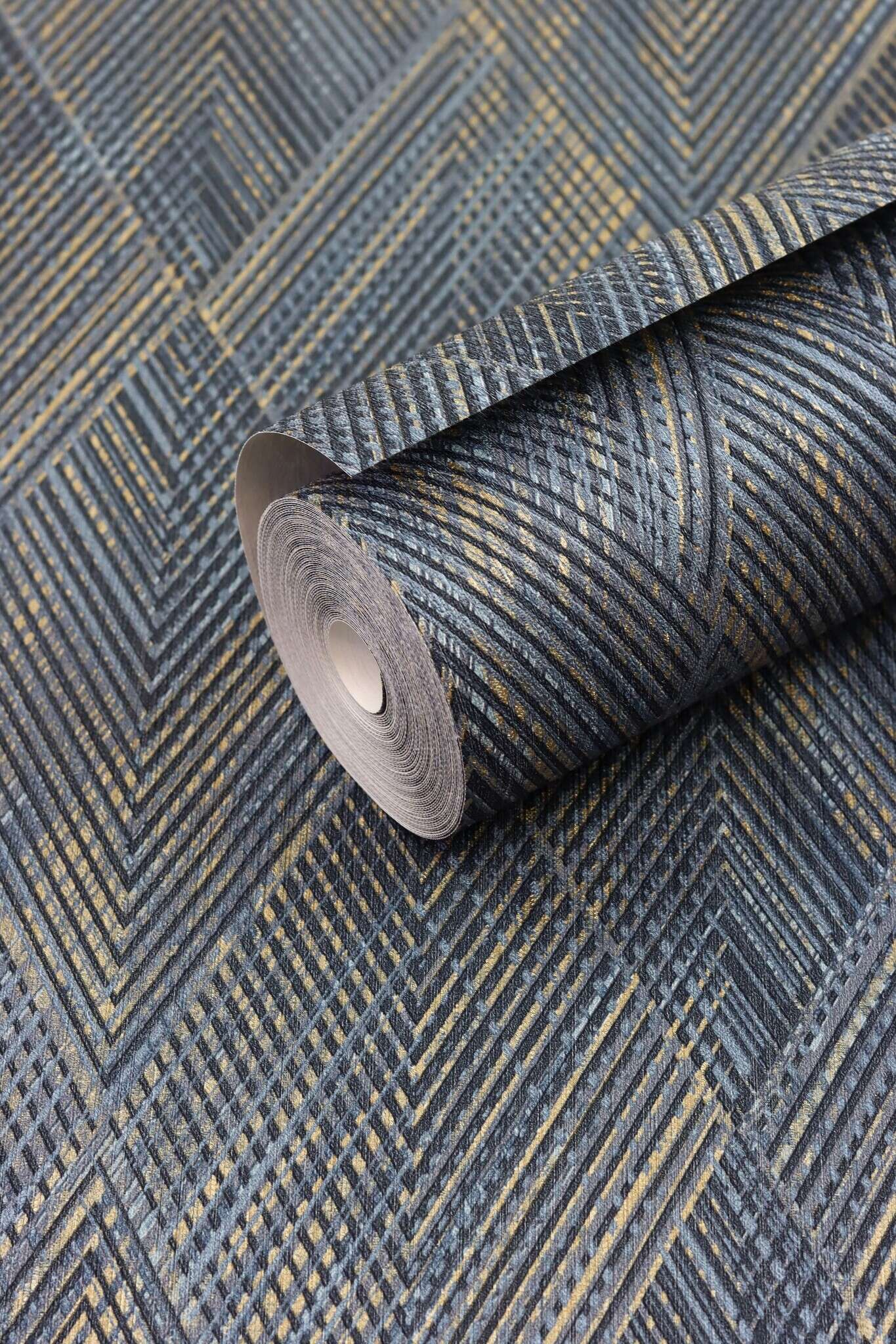 10-844146 Detailaufnahmen 9 Detailbild von Tapete mit Zick-Zack Rauten und diagonalen Linien