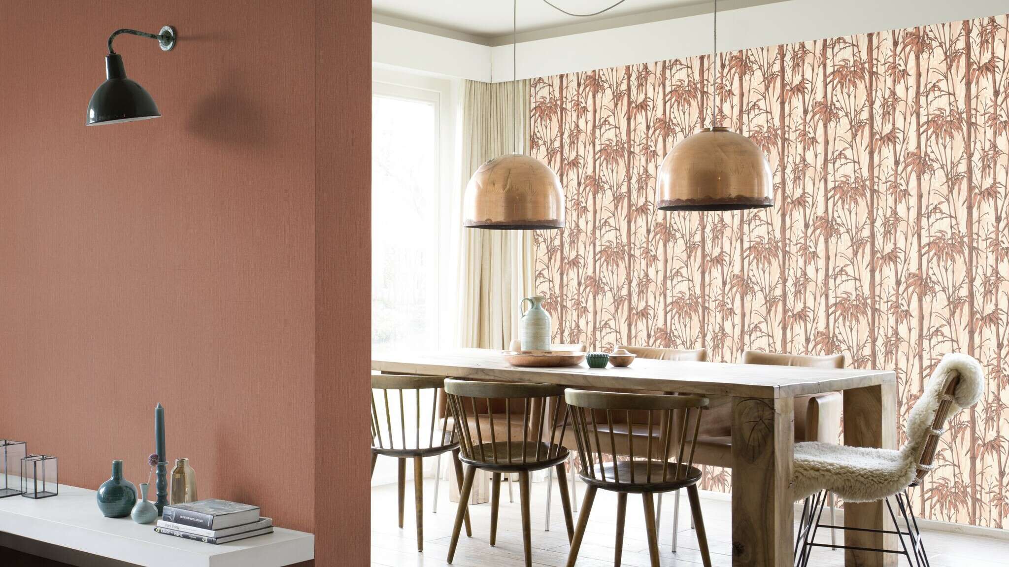 10-484267 Raumsituationen 3 Une chambre avec Papier peint uni avec une texture textile
