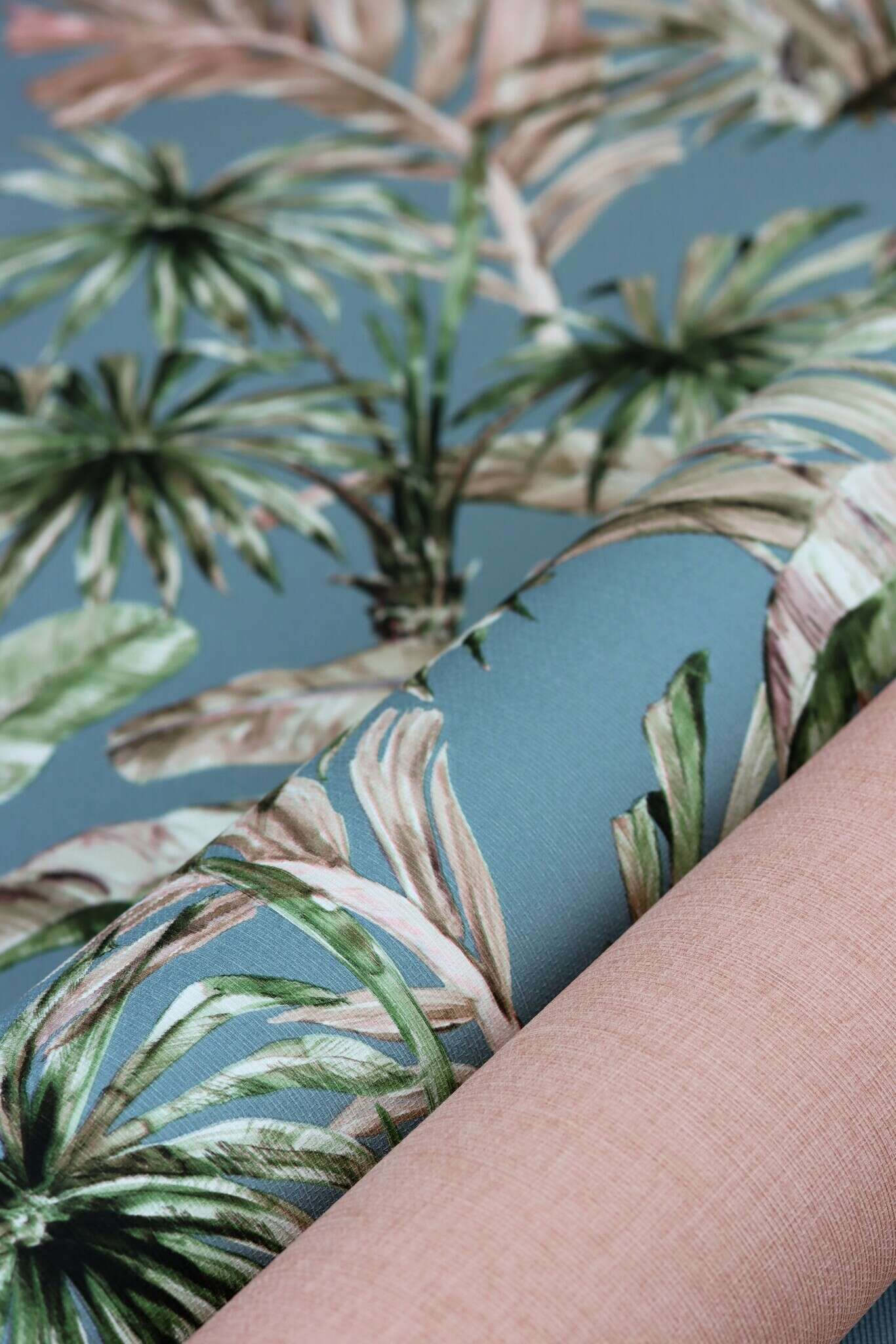 10-484557 Detailaufnahmen 7 Detailed image of Single-colour wallpaper with a textile texture