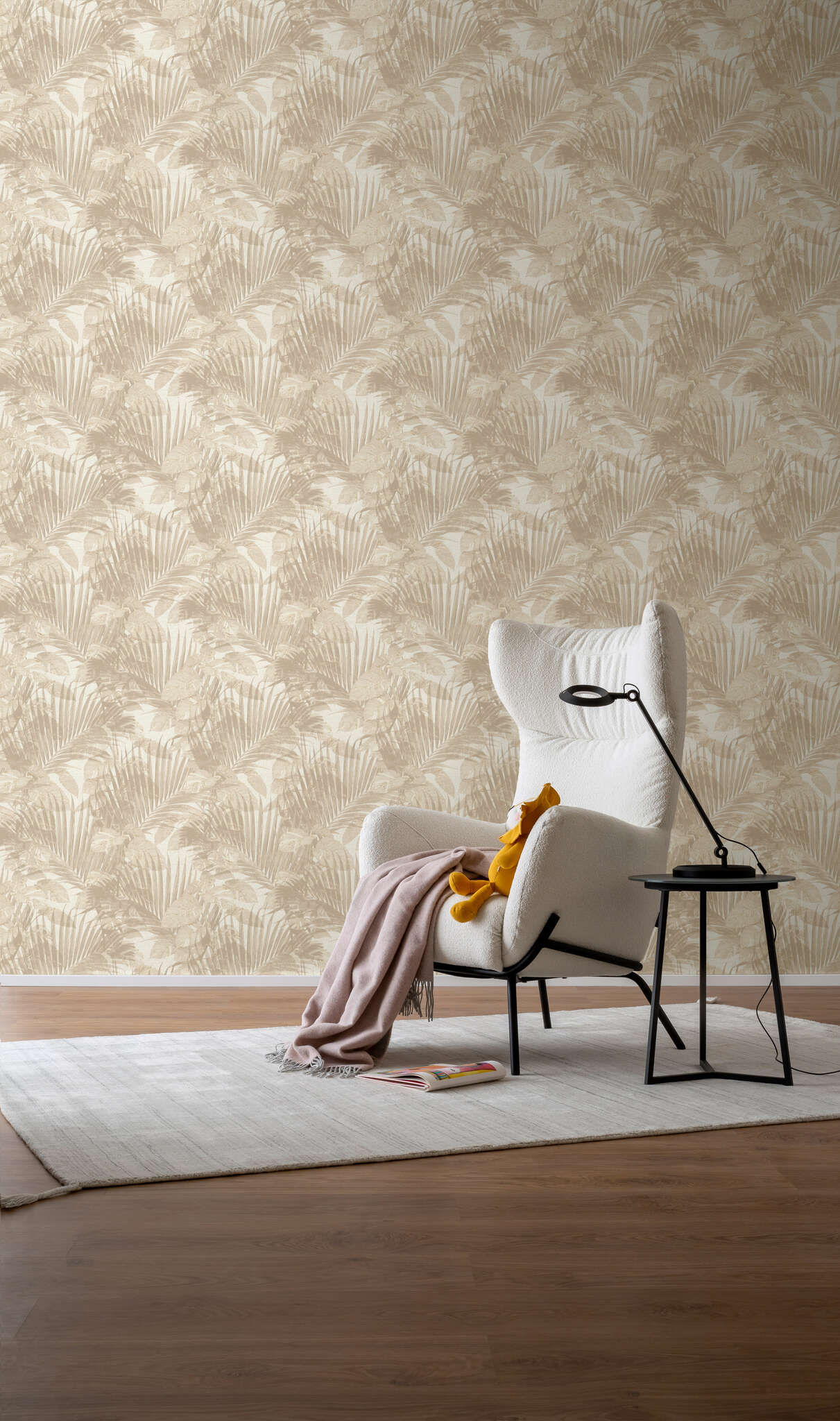 10-600131 Raumbilder 1 Room with Tropical wallpaper with palm leaves and monstera