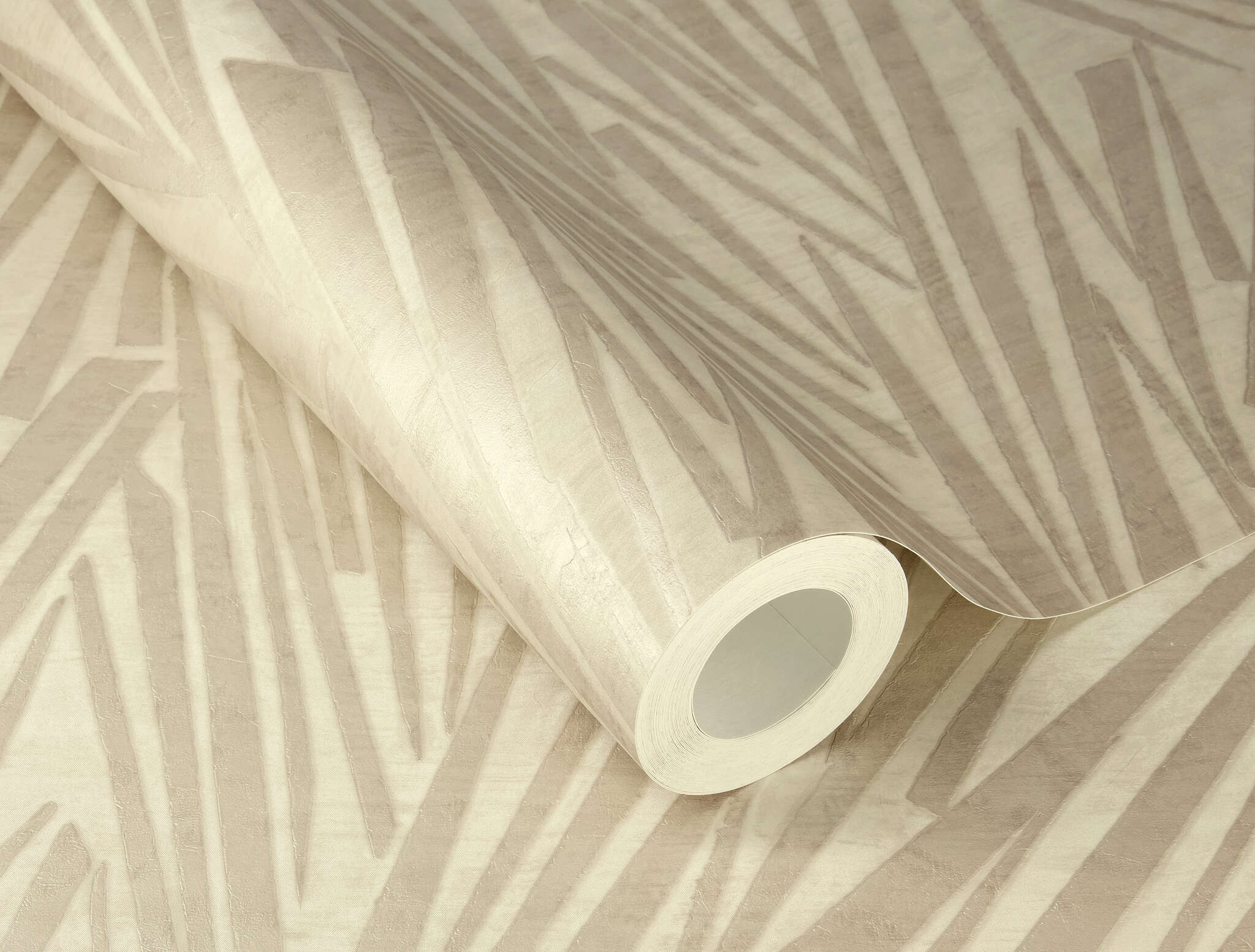 10-608335 Detailaufnahmen 1 Detailed image of Graphic wallpaper with three-dimensional rods