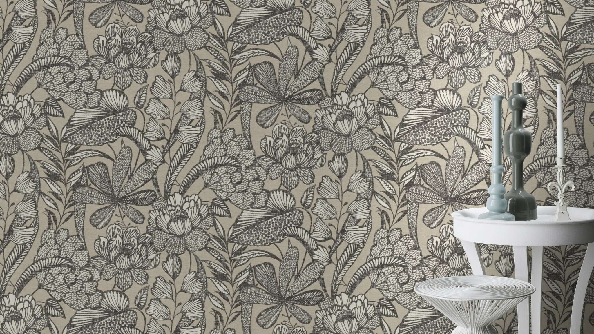 10-555332 Raumsituationen 2 Room with Botanical wallpaper with large plants and leaves