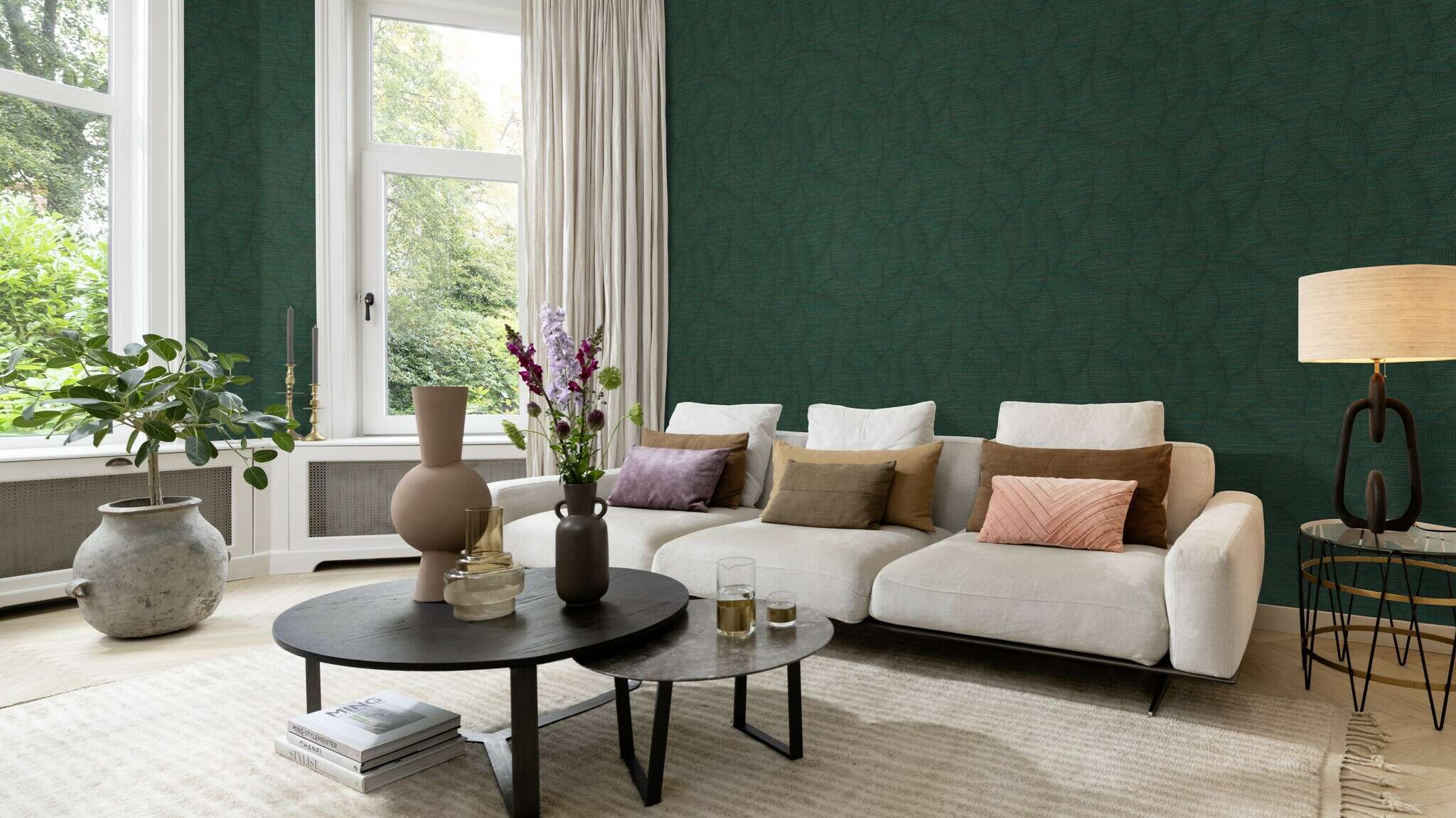 10-866827 Raumsituationen 1 Room with Coarse fabric pattern in shades of green with foliage in dark green