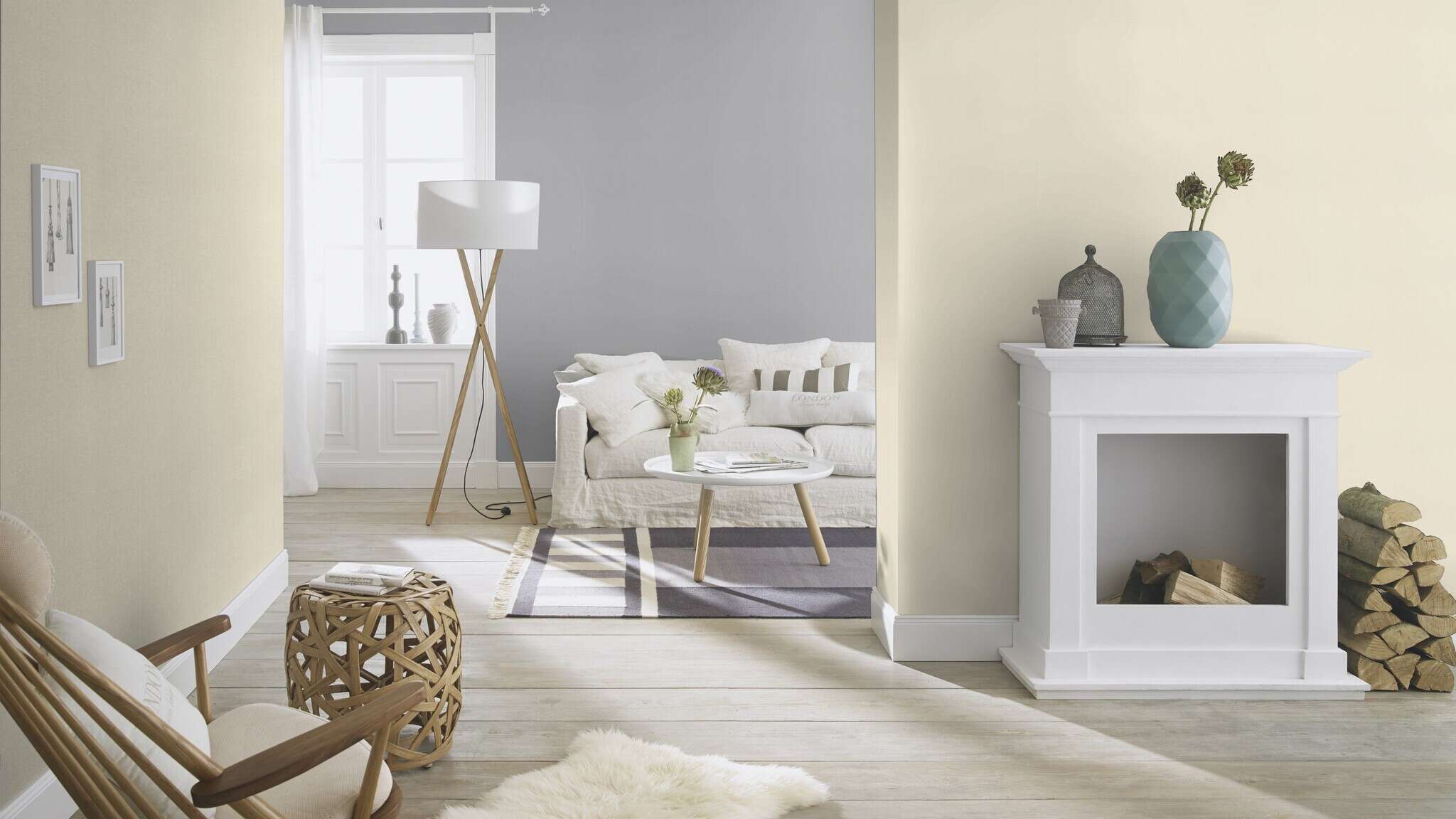 10-523164 Raumsituationen 2 Room with Single-colour wallpaper with velour feel