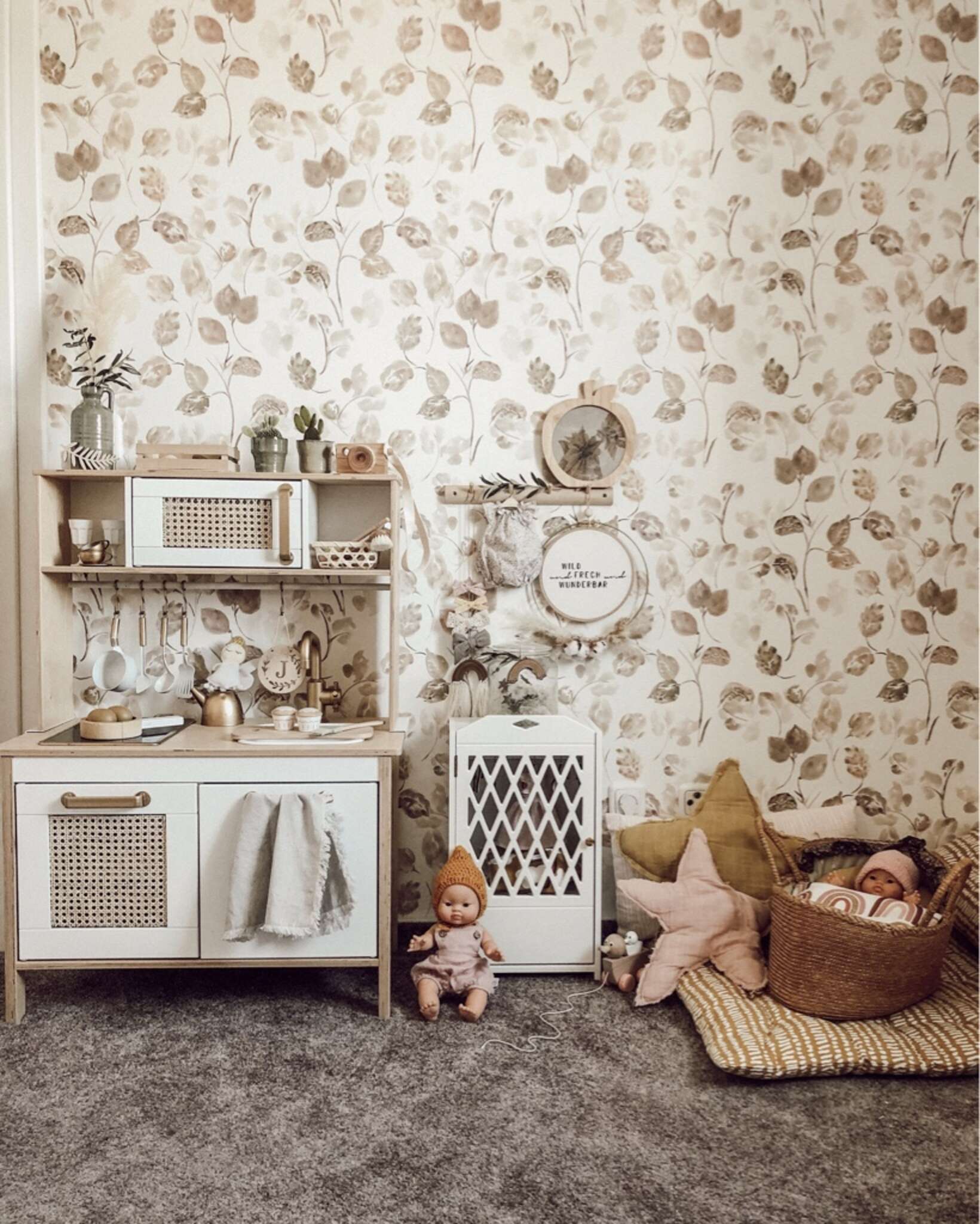 10-300102 Raumbilder 2 Fototapete Bloom in Beige | Roomblush - RB242