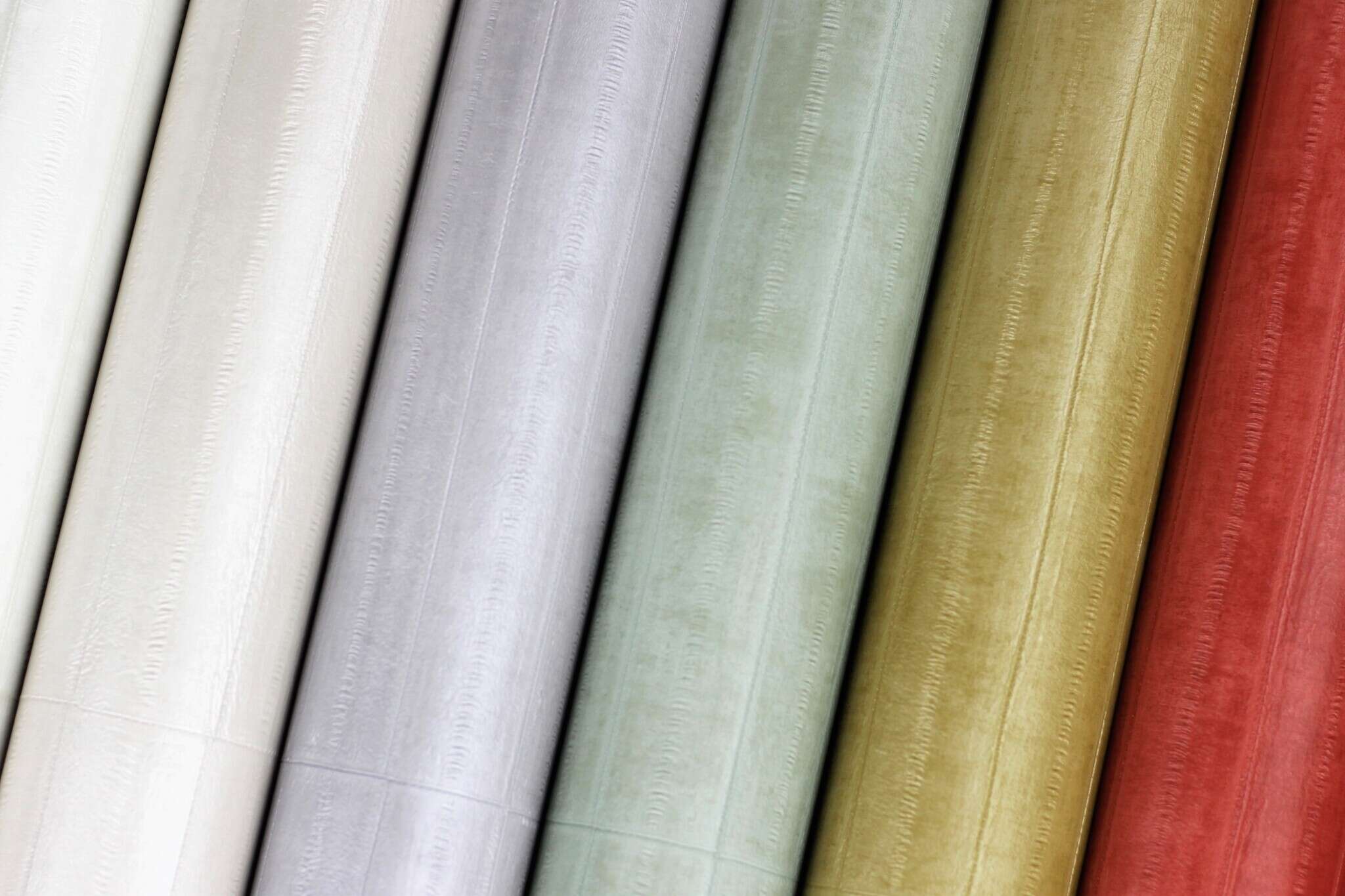 10-418507 Detailaufnahmen 4 Leather look non-woven wallpaper in red 418507