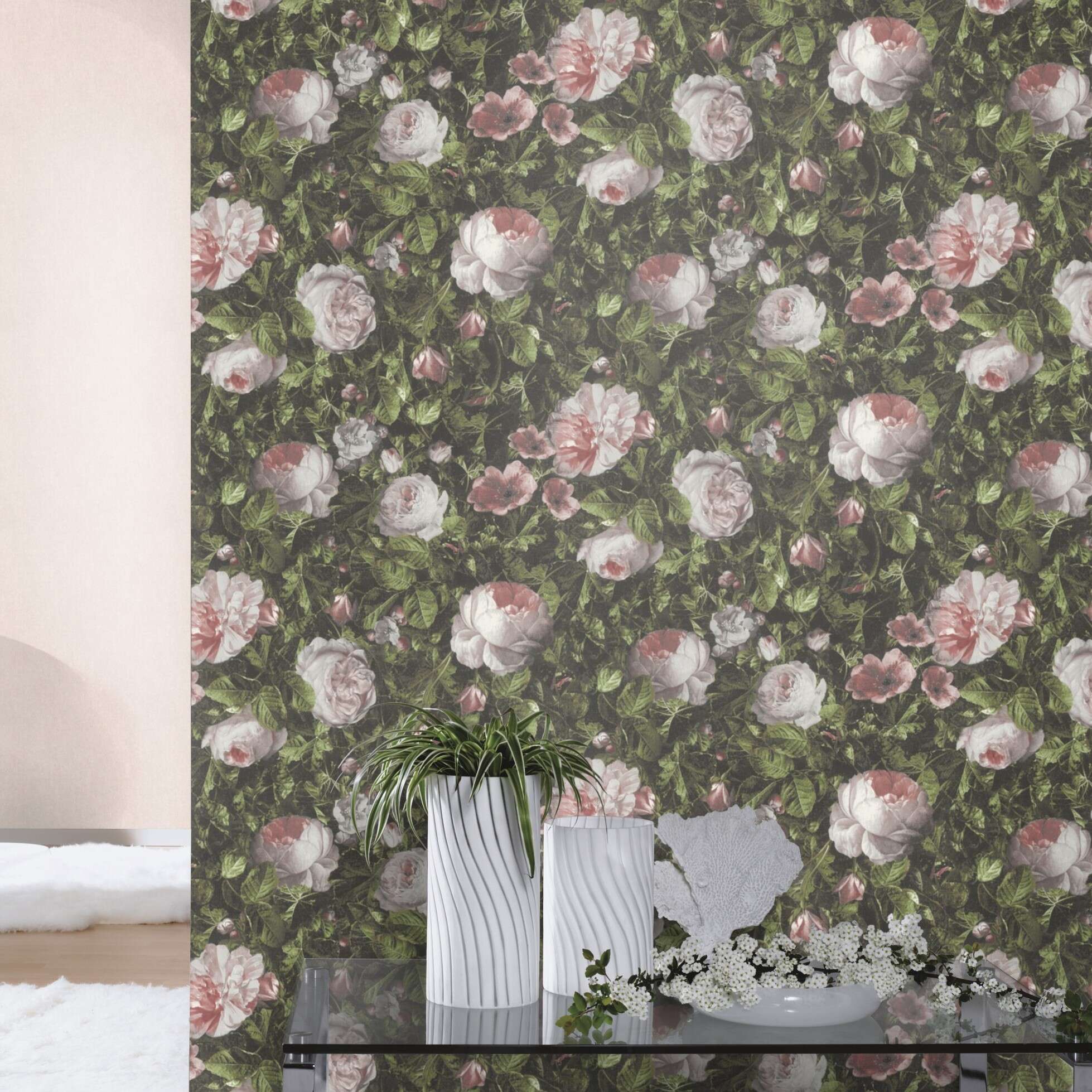 10-278316 Raumsituationen 3 Room with Floral wallpaper with large, detailed roses in pink and white on dense, dark foliage