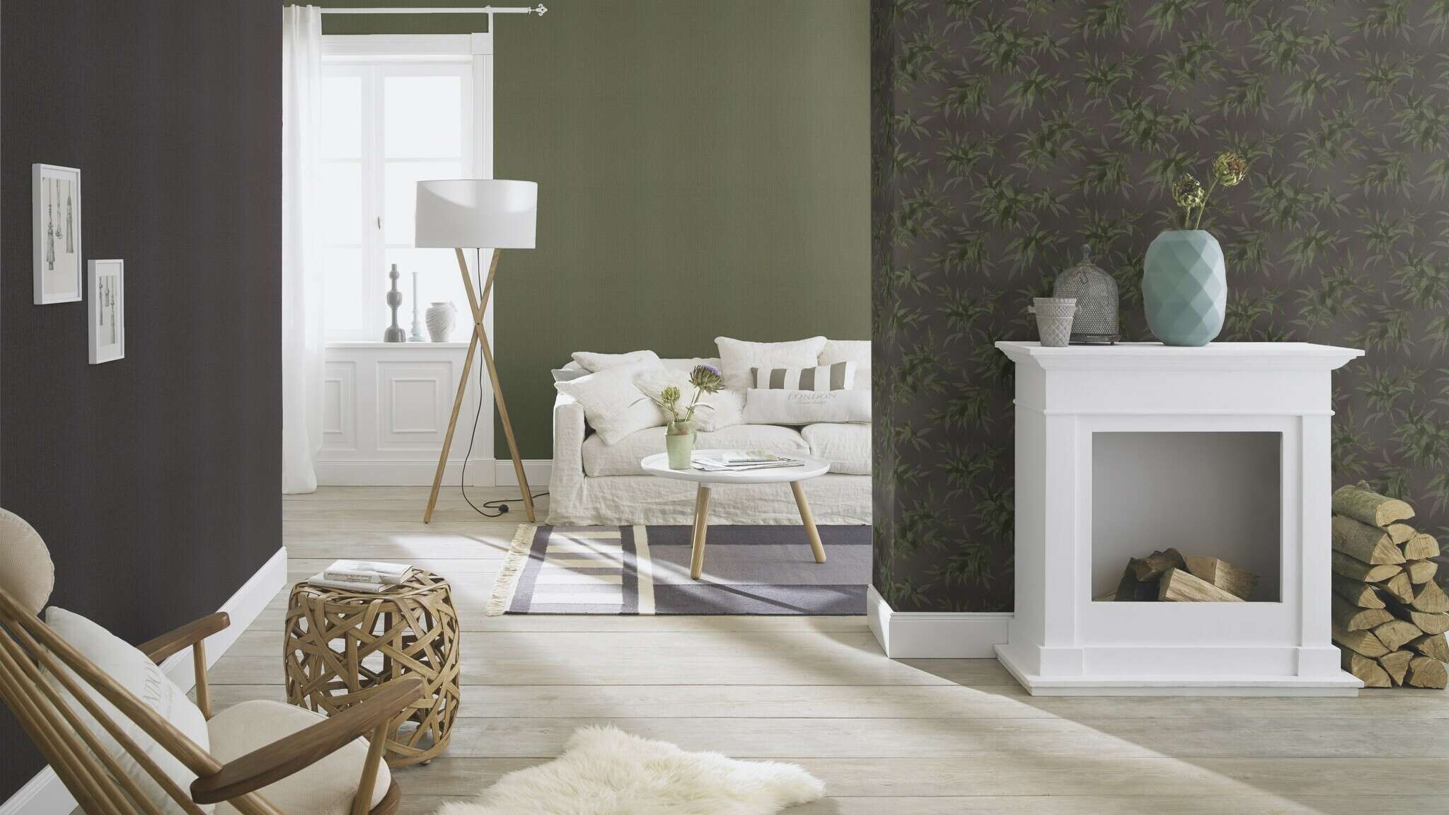 10-409772 Raumsituationen 3 Bamboo leaves non-woven wallpaper in black anthracite Selection 409772