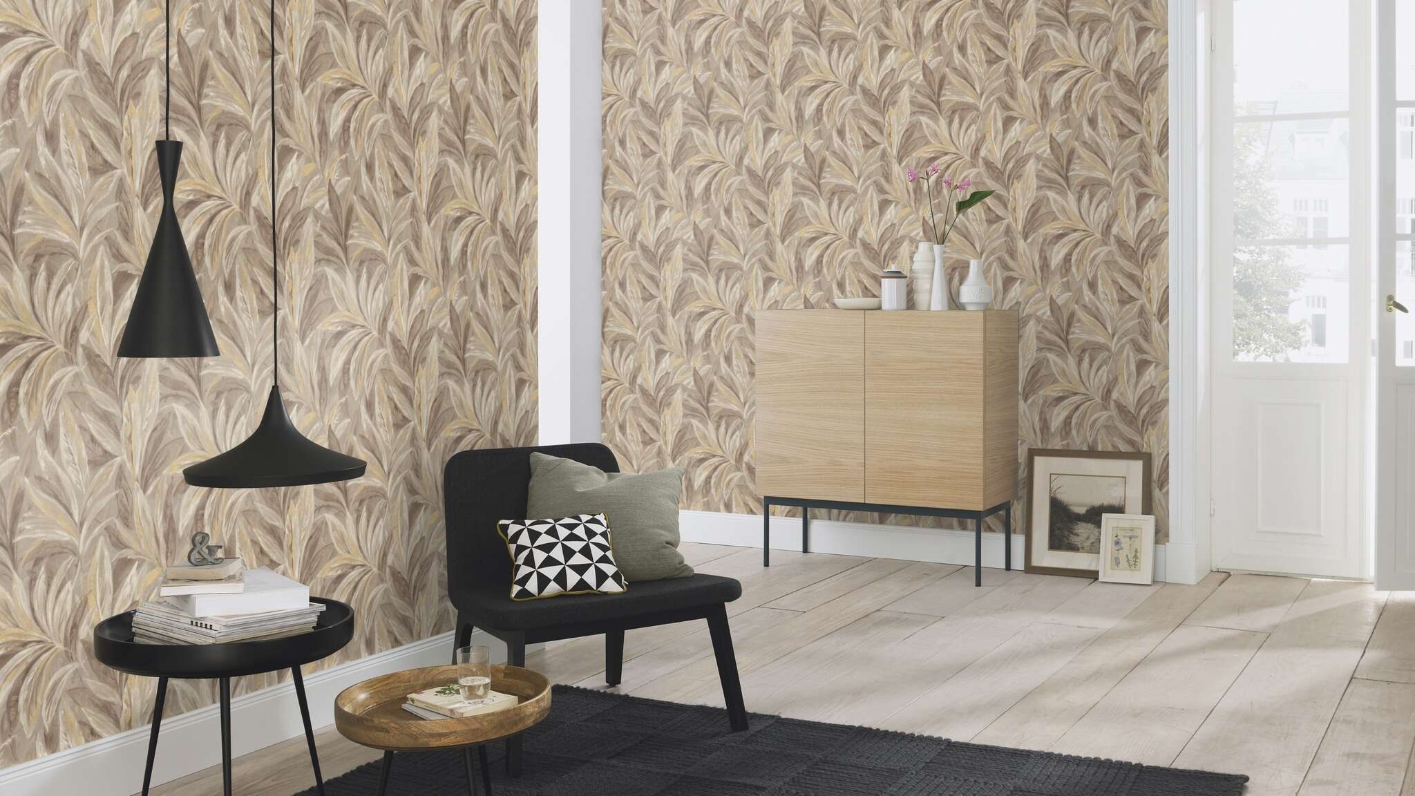 10-547474 Raumsituationen 3 Room with Wallpaper with stylised leaves and a fabric look