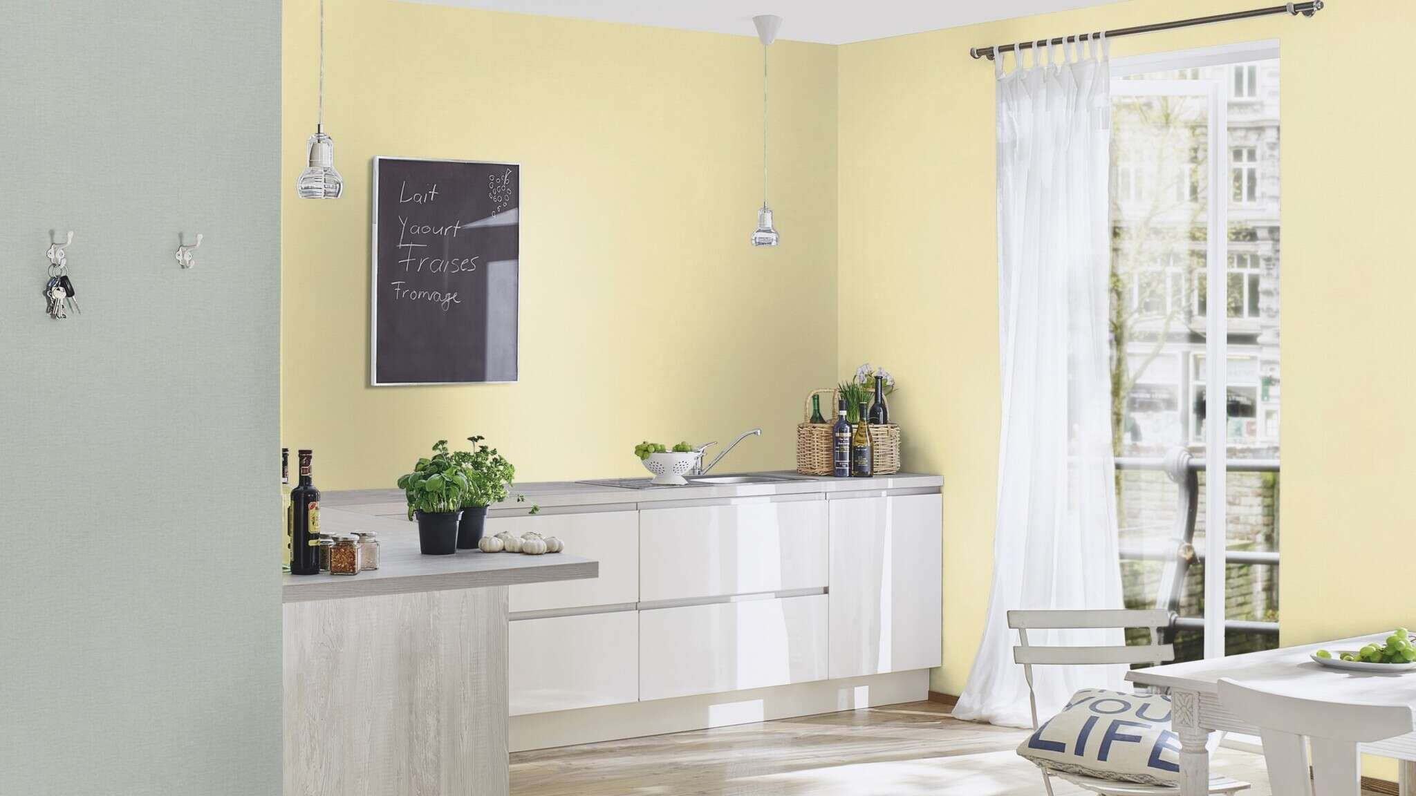 10-452051 Raumsituationen 2 Room with Subtle non-woven wallpaper in light grey with a fine fabric texture for a calm, modern wall design.