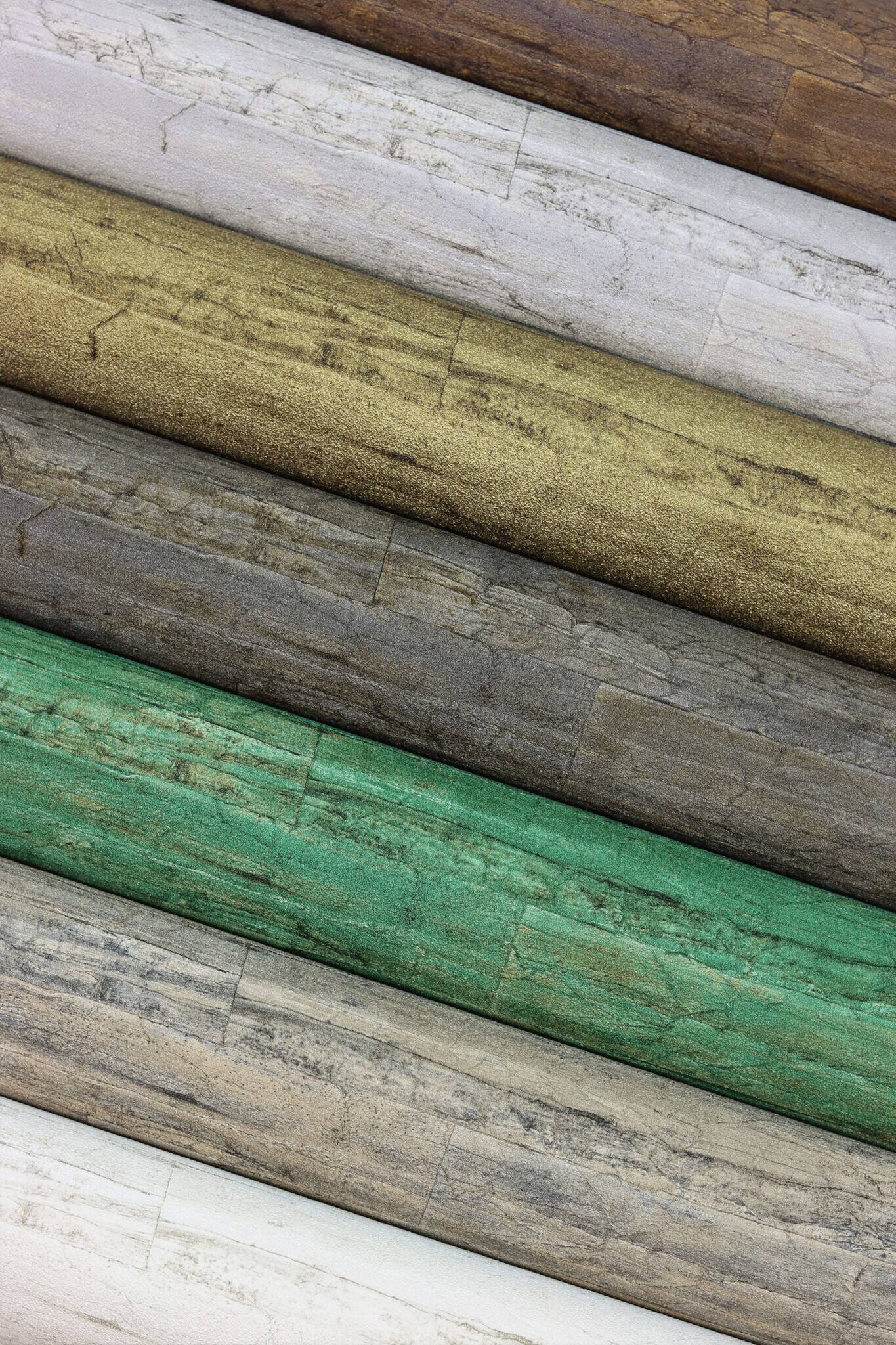 10-537024 Detailaufnahmen 1 Detailed image of Wallpaper with wooden beams and a fine texture